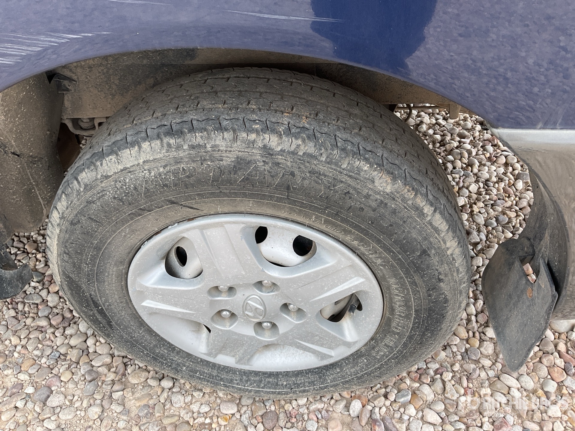2002 Hyundai H-1