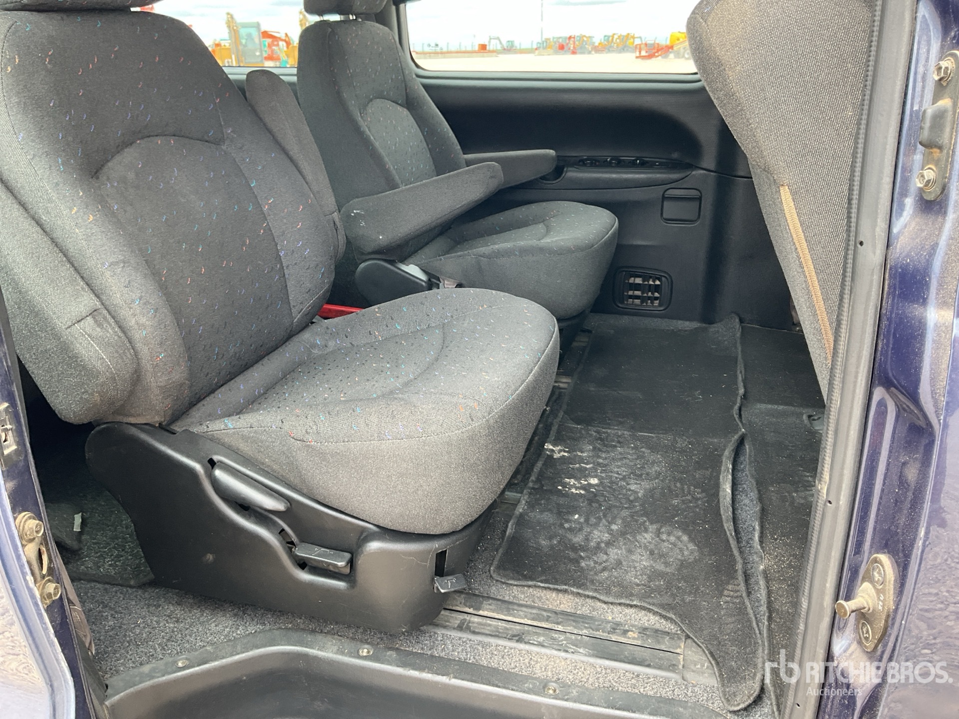 2002 Hyundai H-1