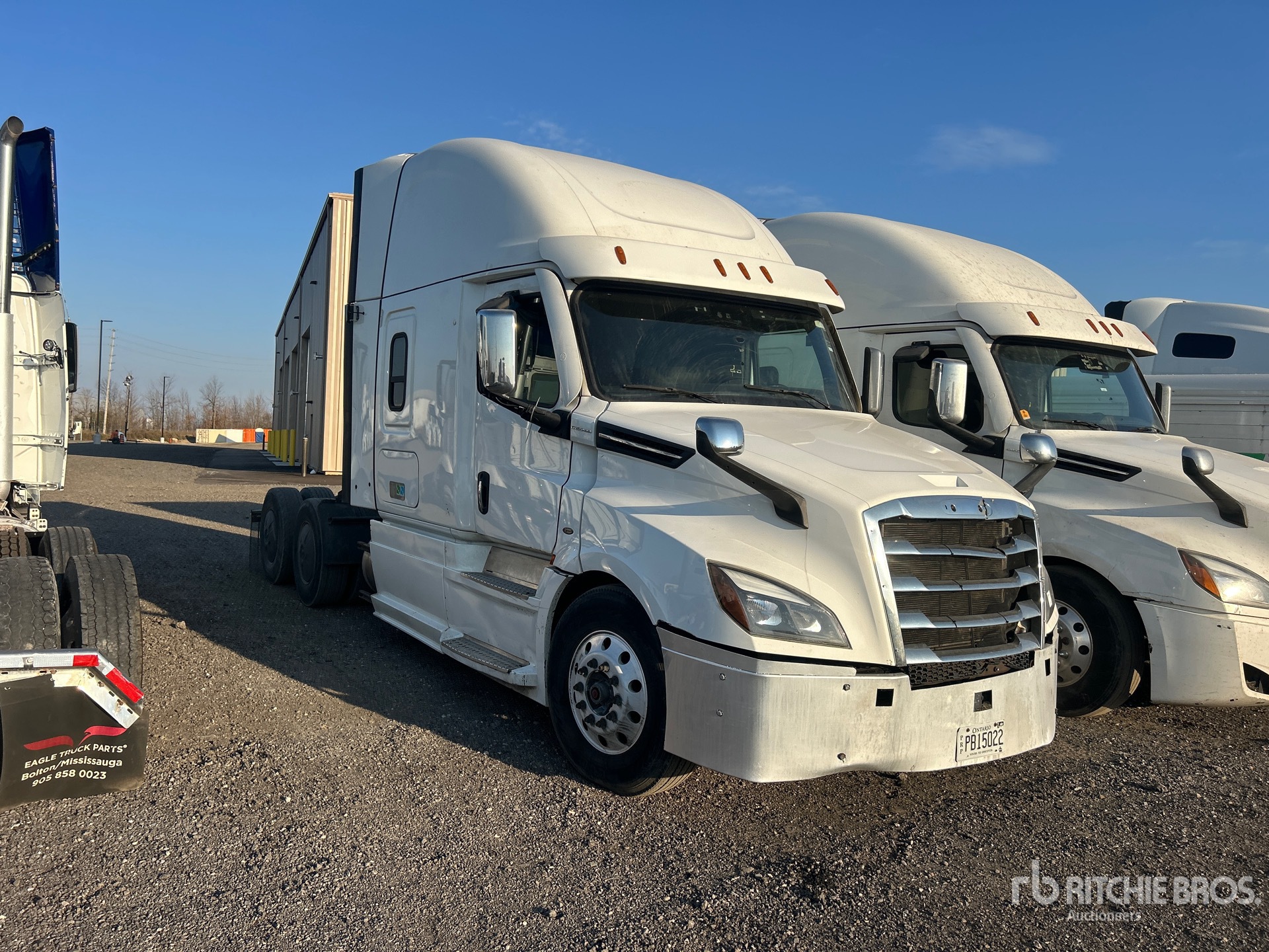 2020 Freightliner CASCADIA 126
