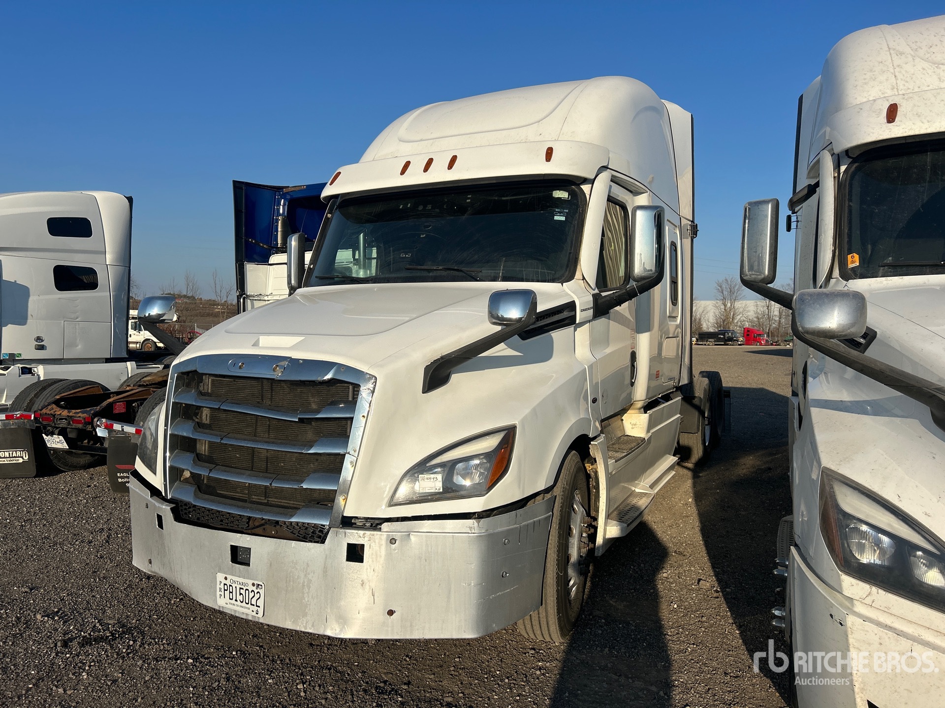 2020 Freightliner CASCADIA 126