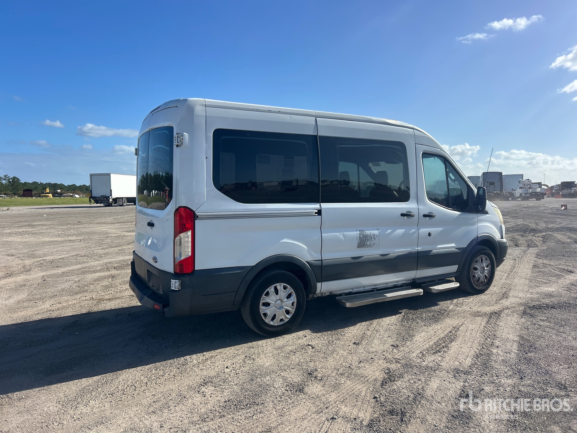 2015 Ford TRANSIT 150