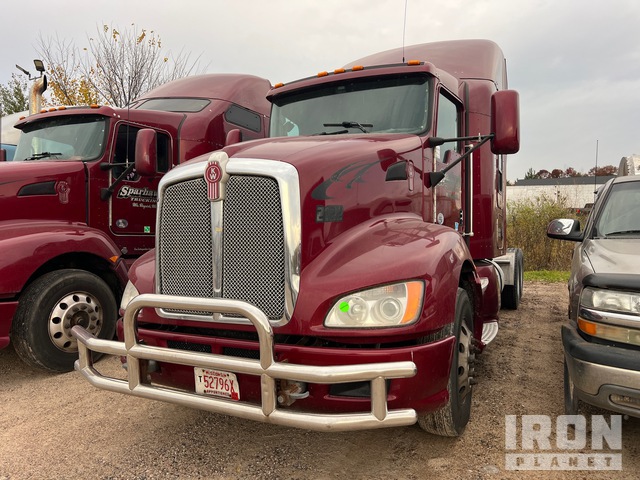 2016 Kenworth T660 T/A Sleeper Truck Tractor