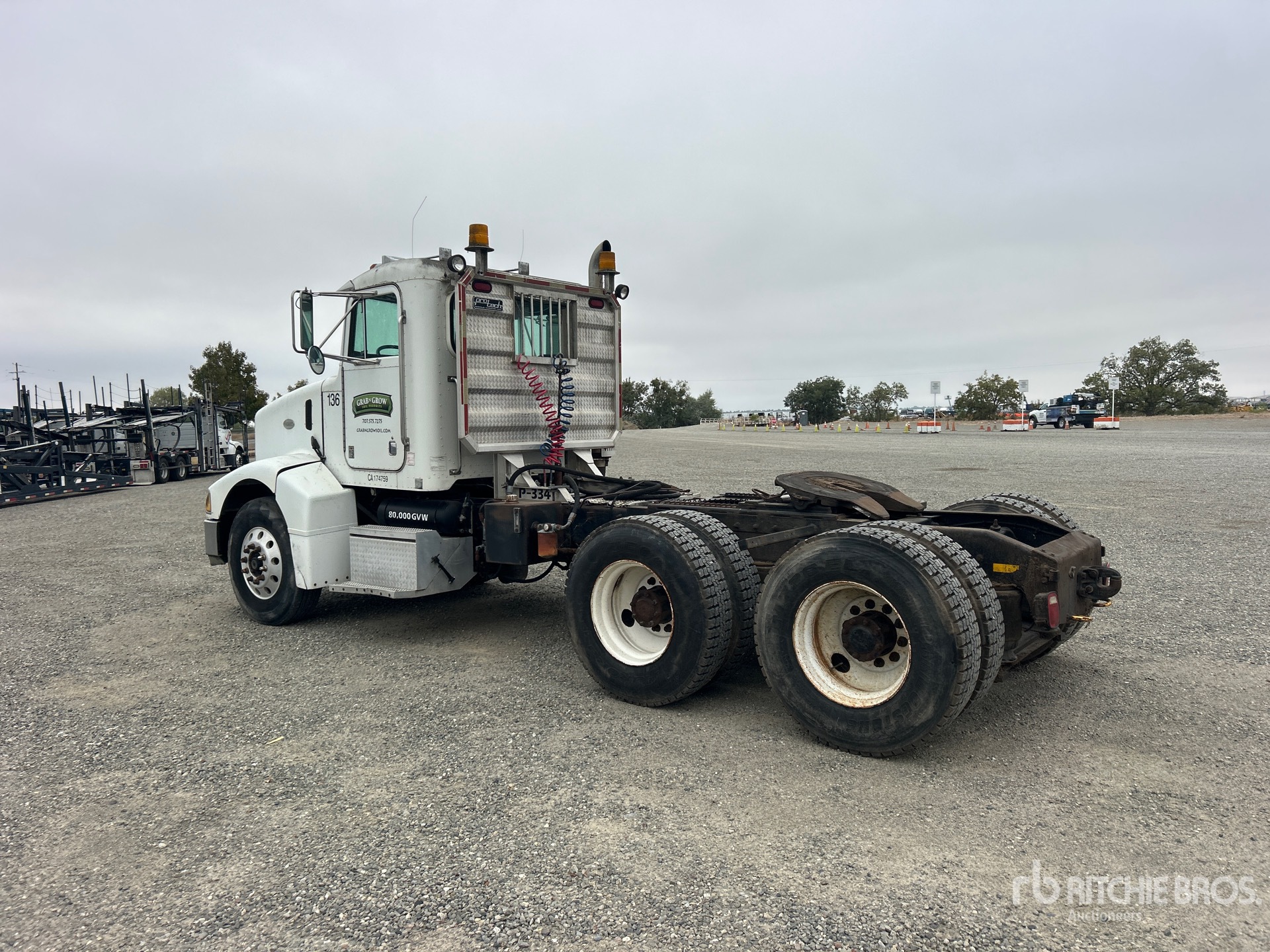 1997 Peterbilt 385