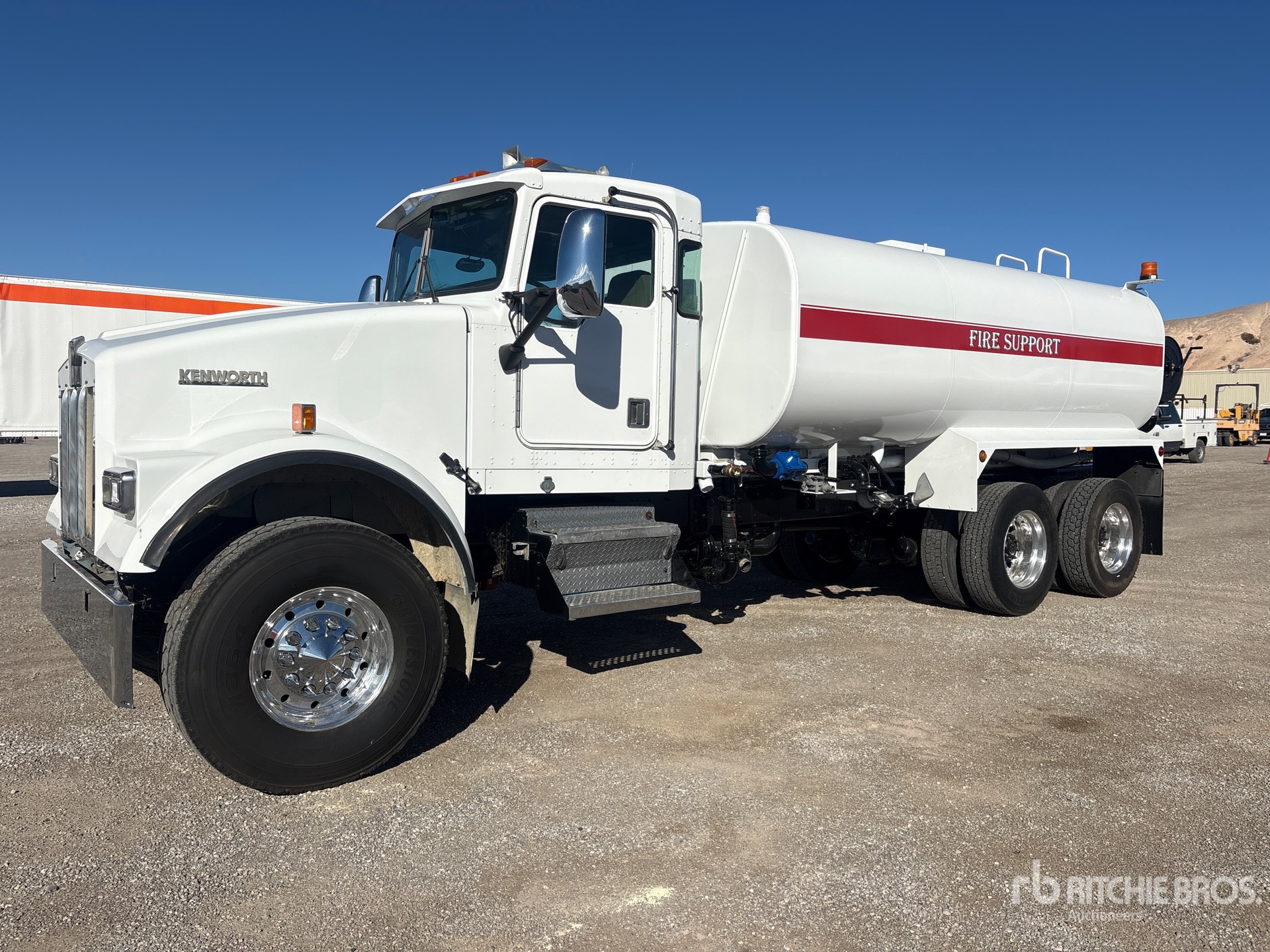 2000 Kenworth W900