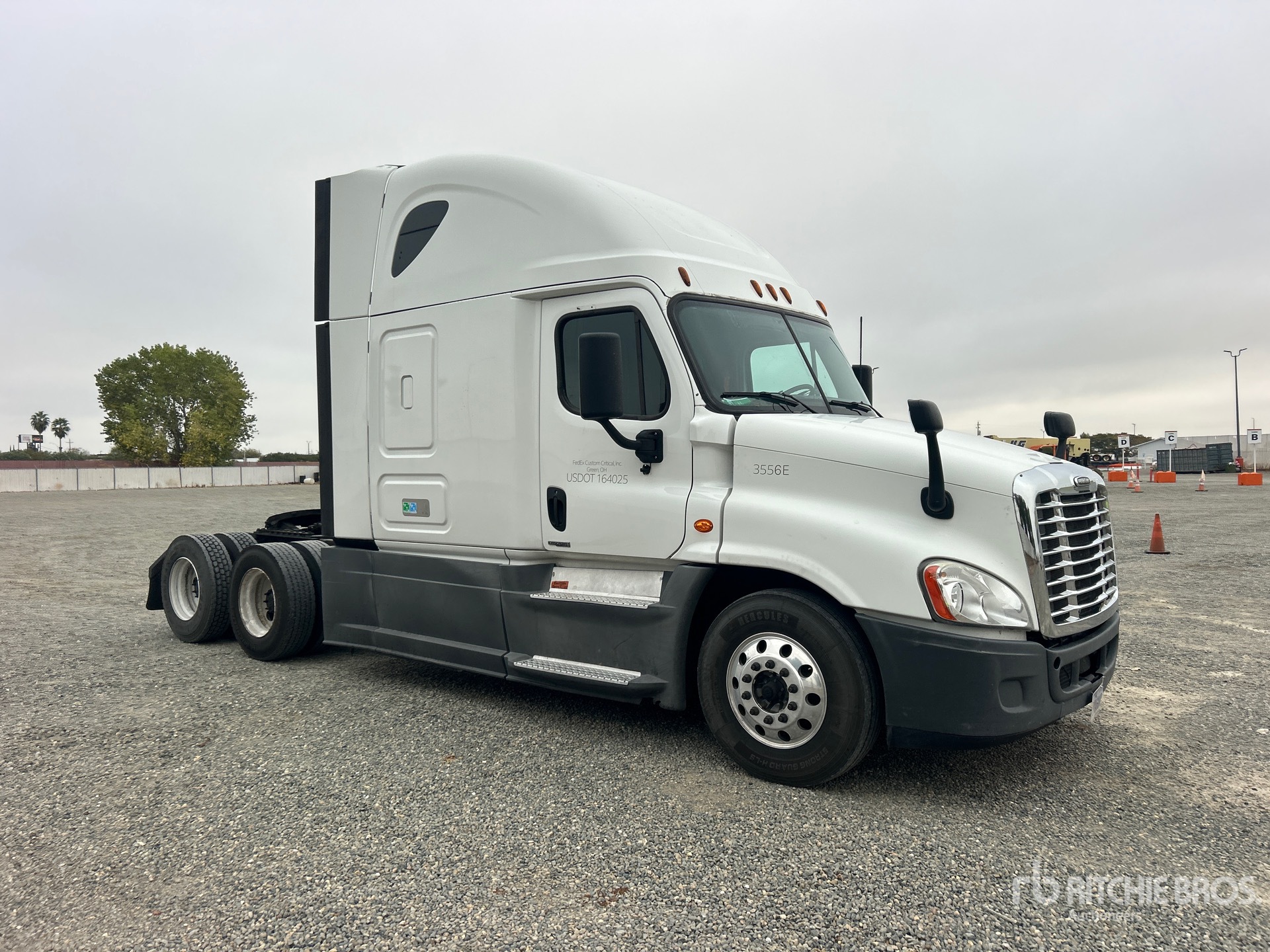 2019 Freightliner CASCADIA 125