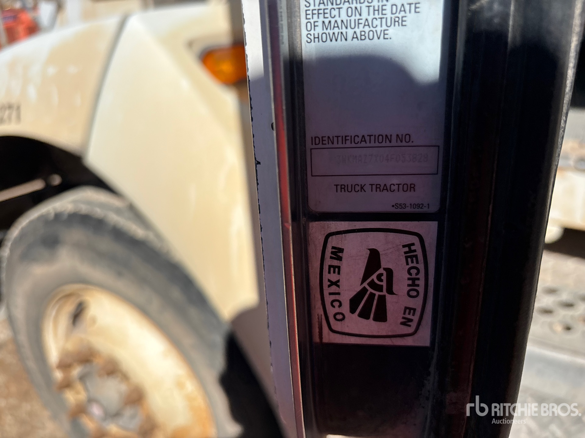 2004 Kenworth T300