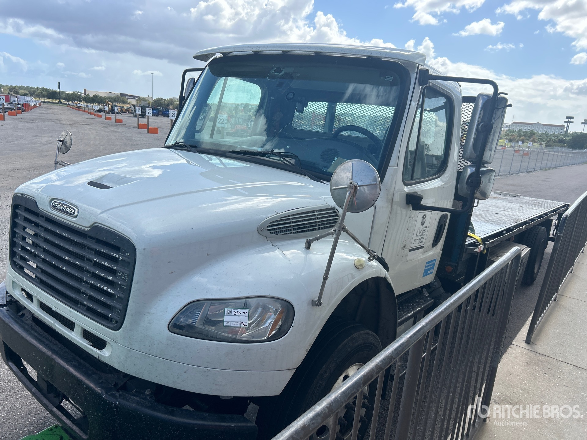 2017 Freightliner M2 106