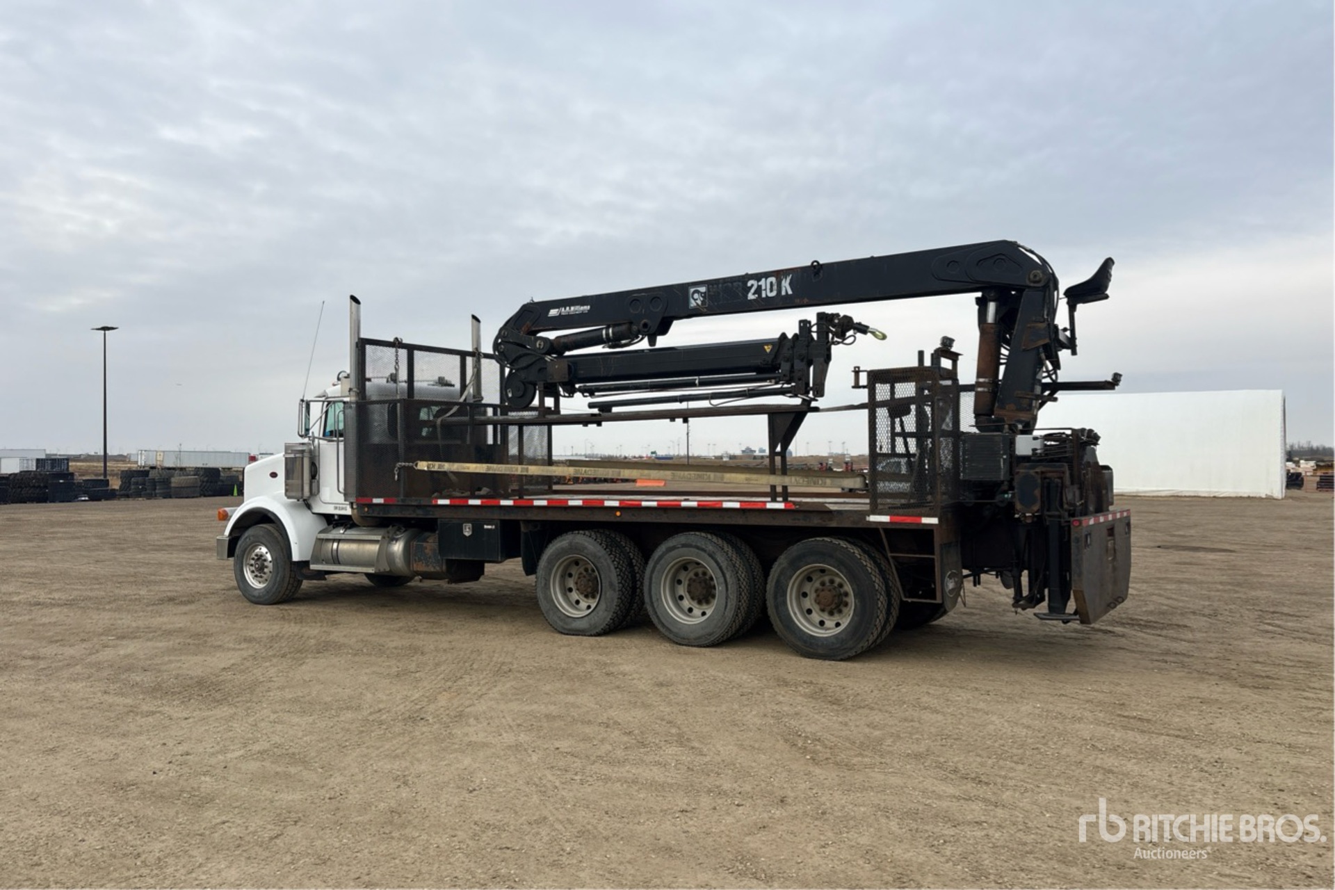 2004 Peterbilt 378