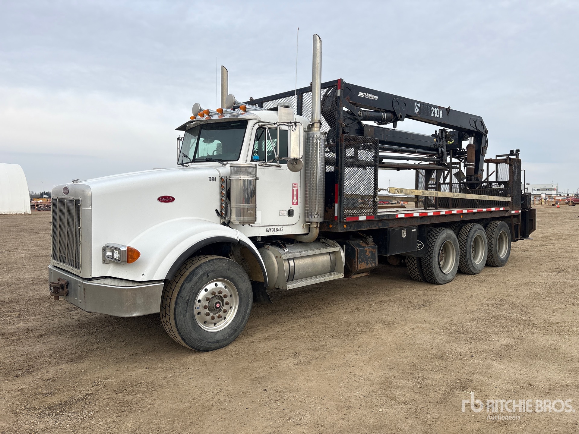 2004 Peterbilt 378