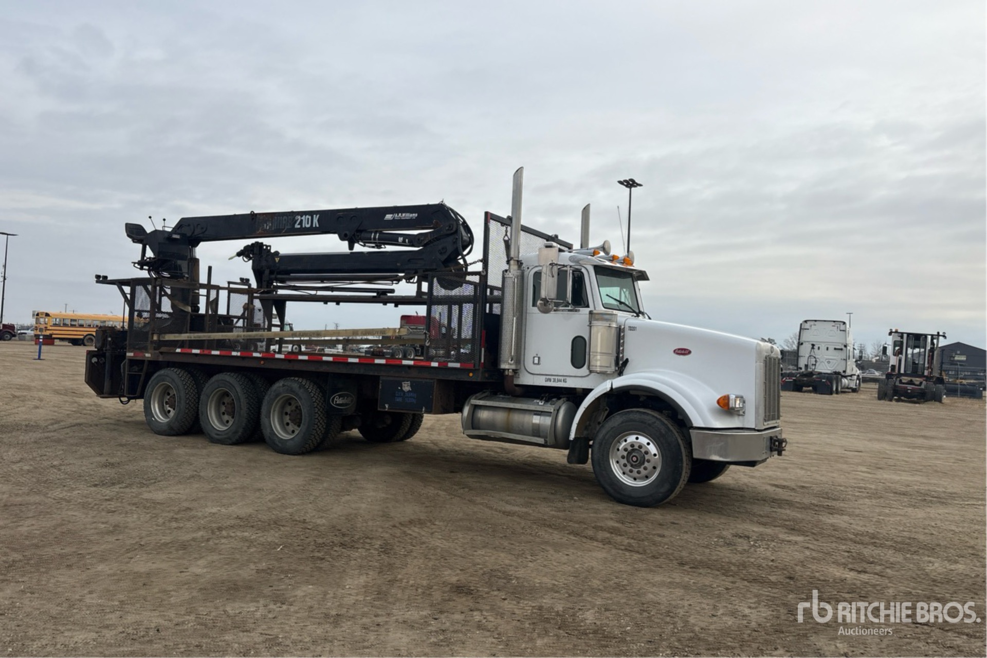 2004 Peterbilt 378