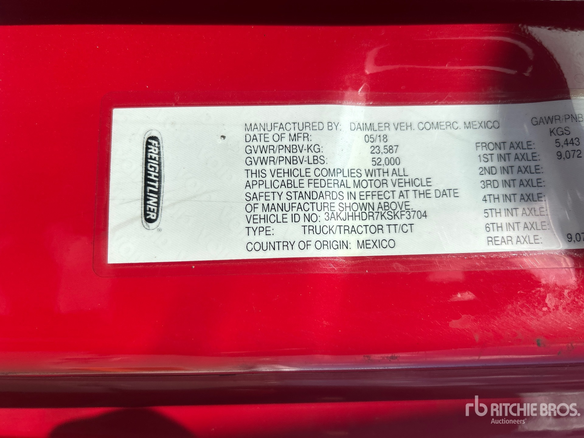 2019 Freightliner CASCADIA 126