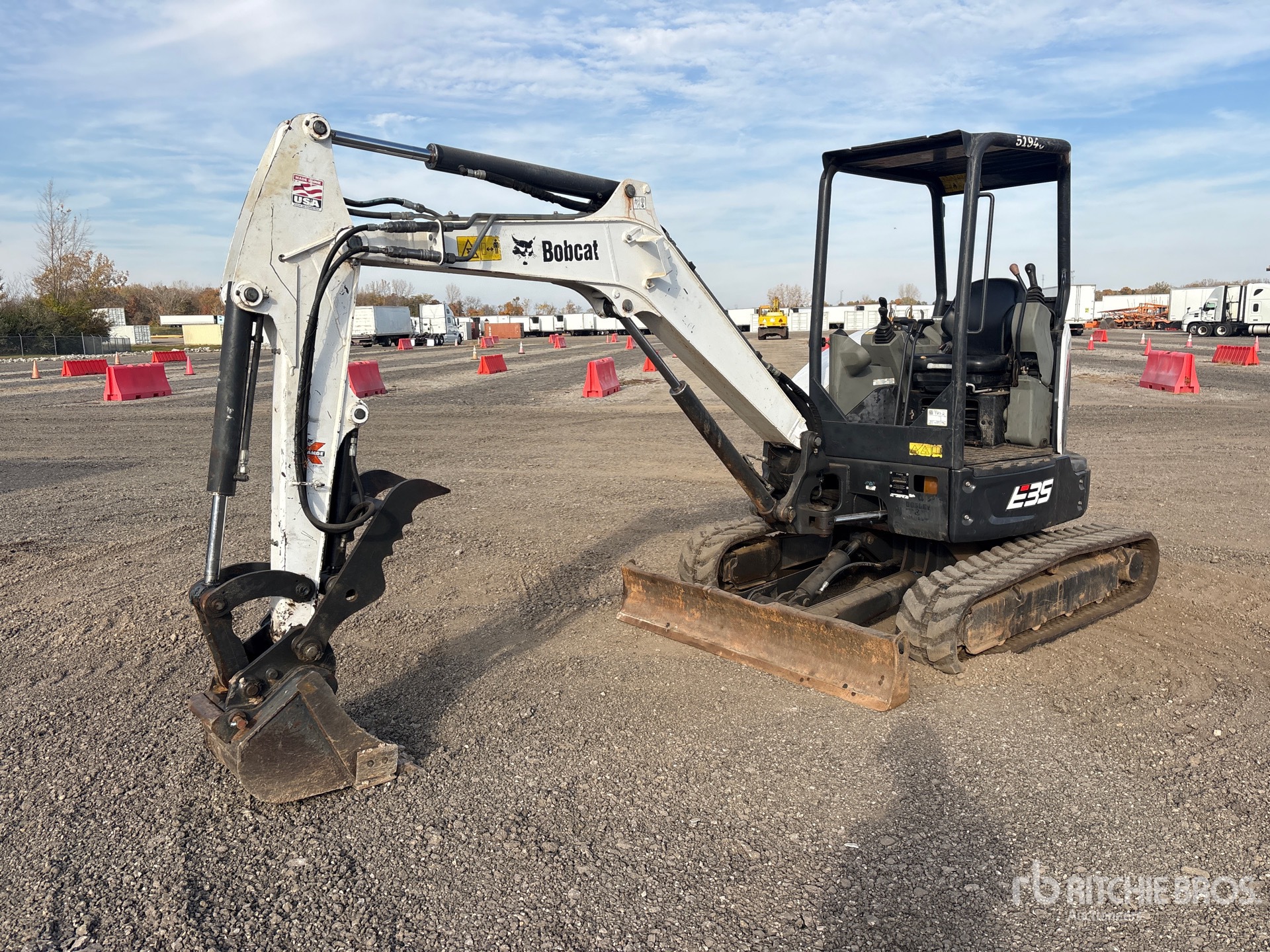 Photo of 2019 Bobcat E35I
