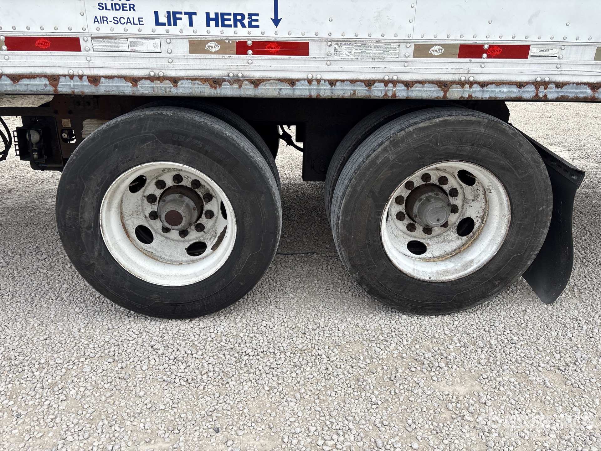 2012 Utility VS2RA