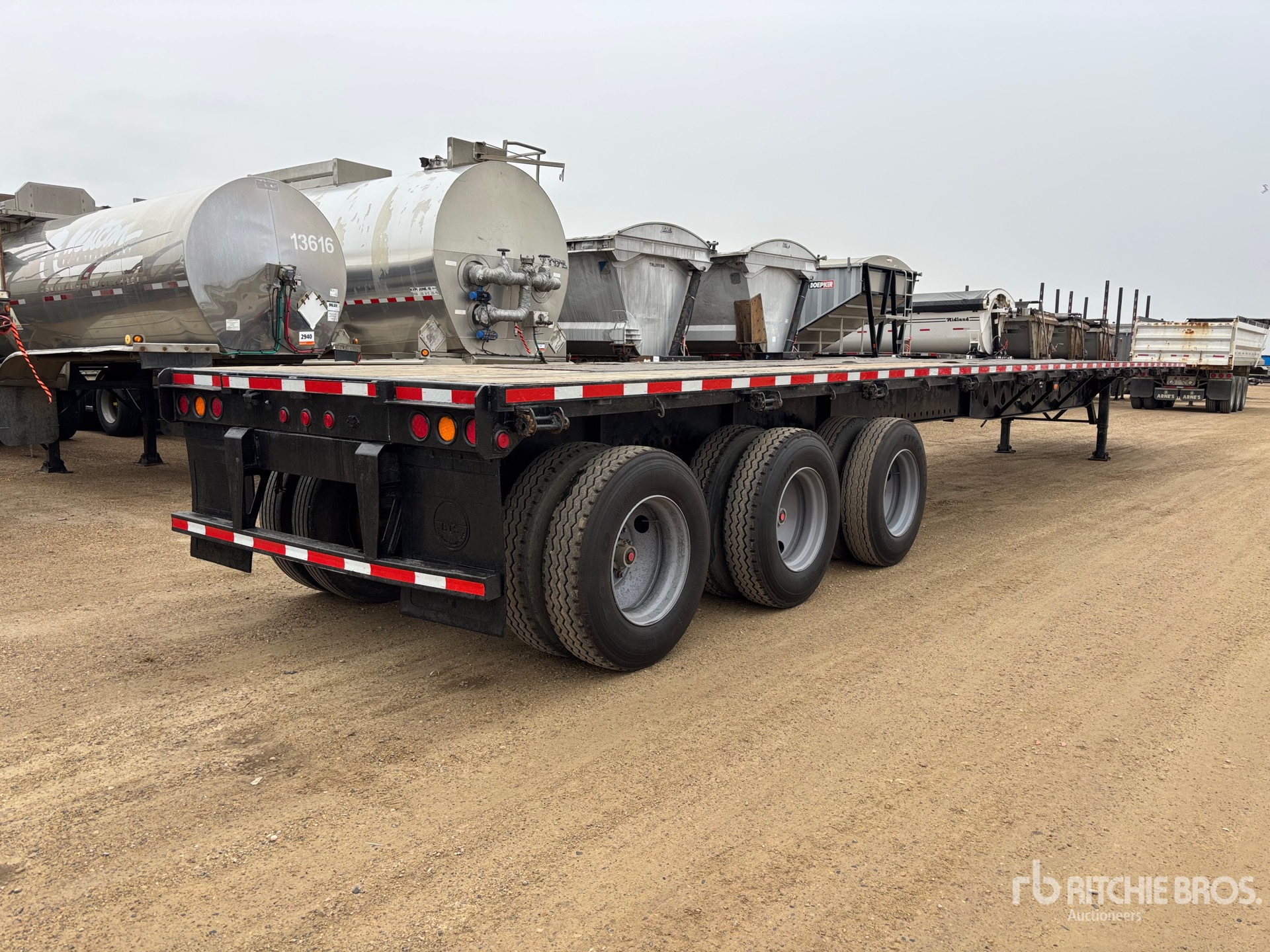 2005 Manac 53 ft Tri/A