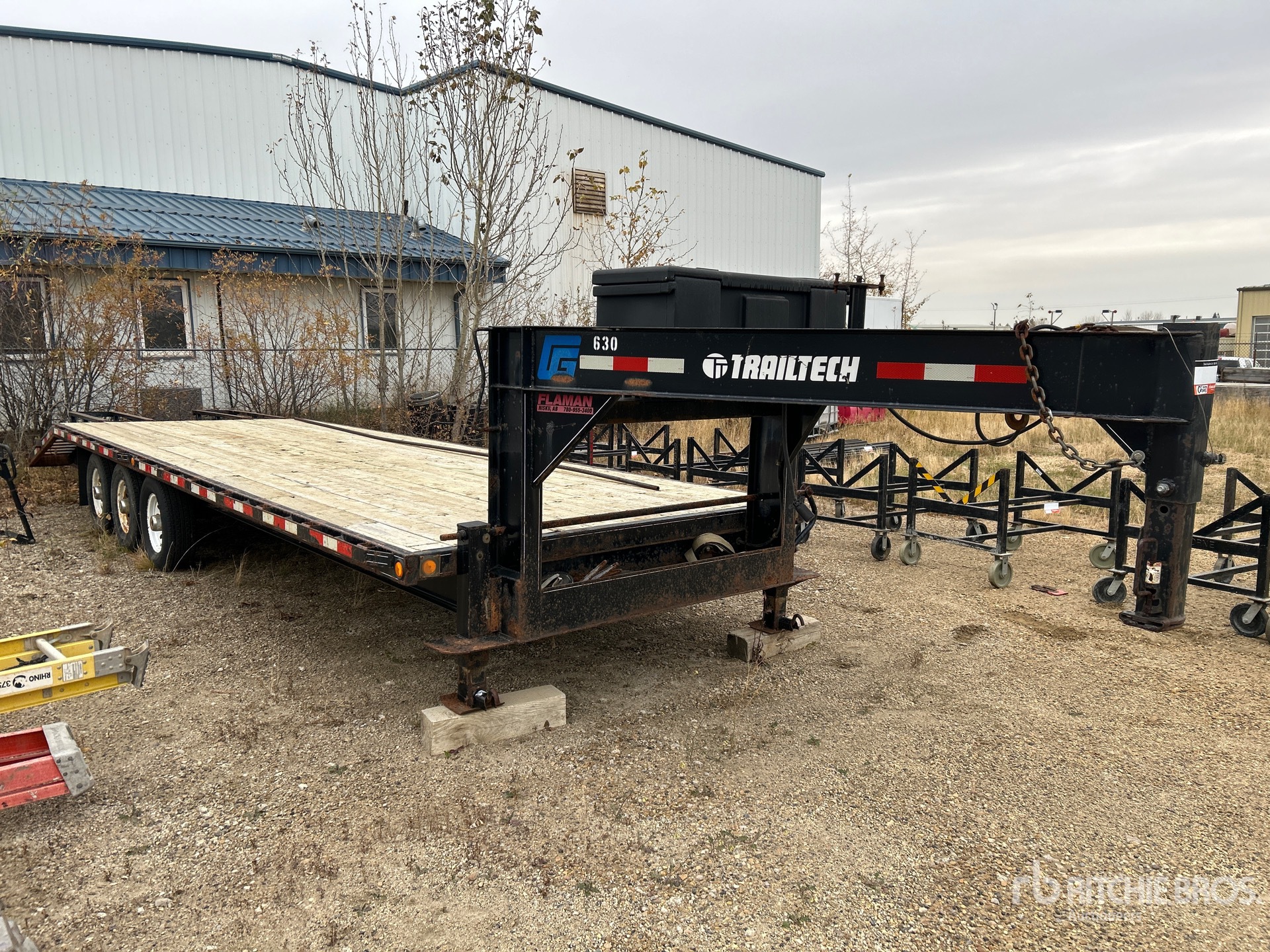 2013 Trailtech 21000 lb 24 ft Tri/A Gooseneck