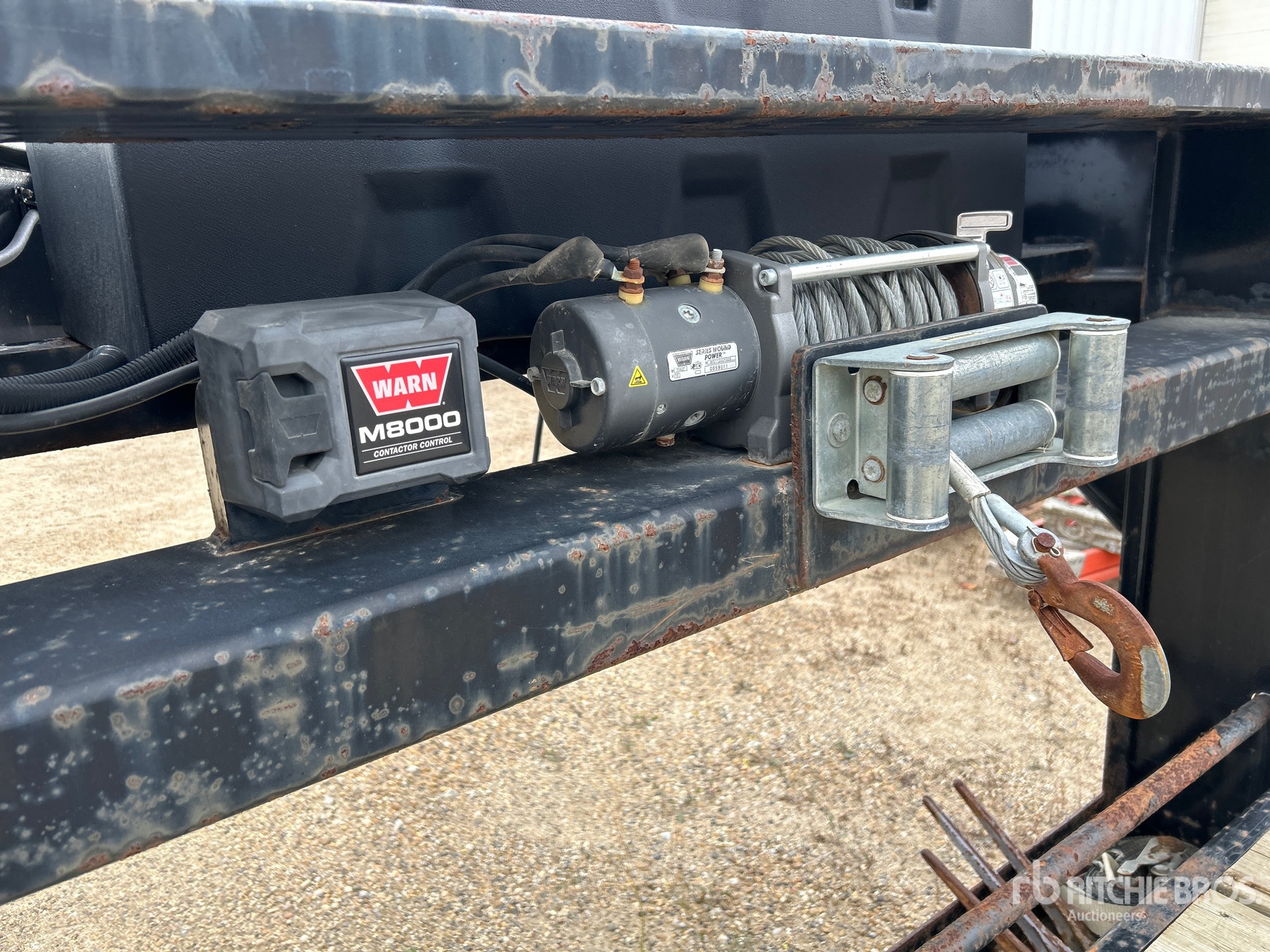 2013 Trailtech 21000 lb 24 ft Tri/A Gooseneck