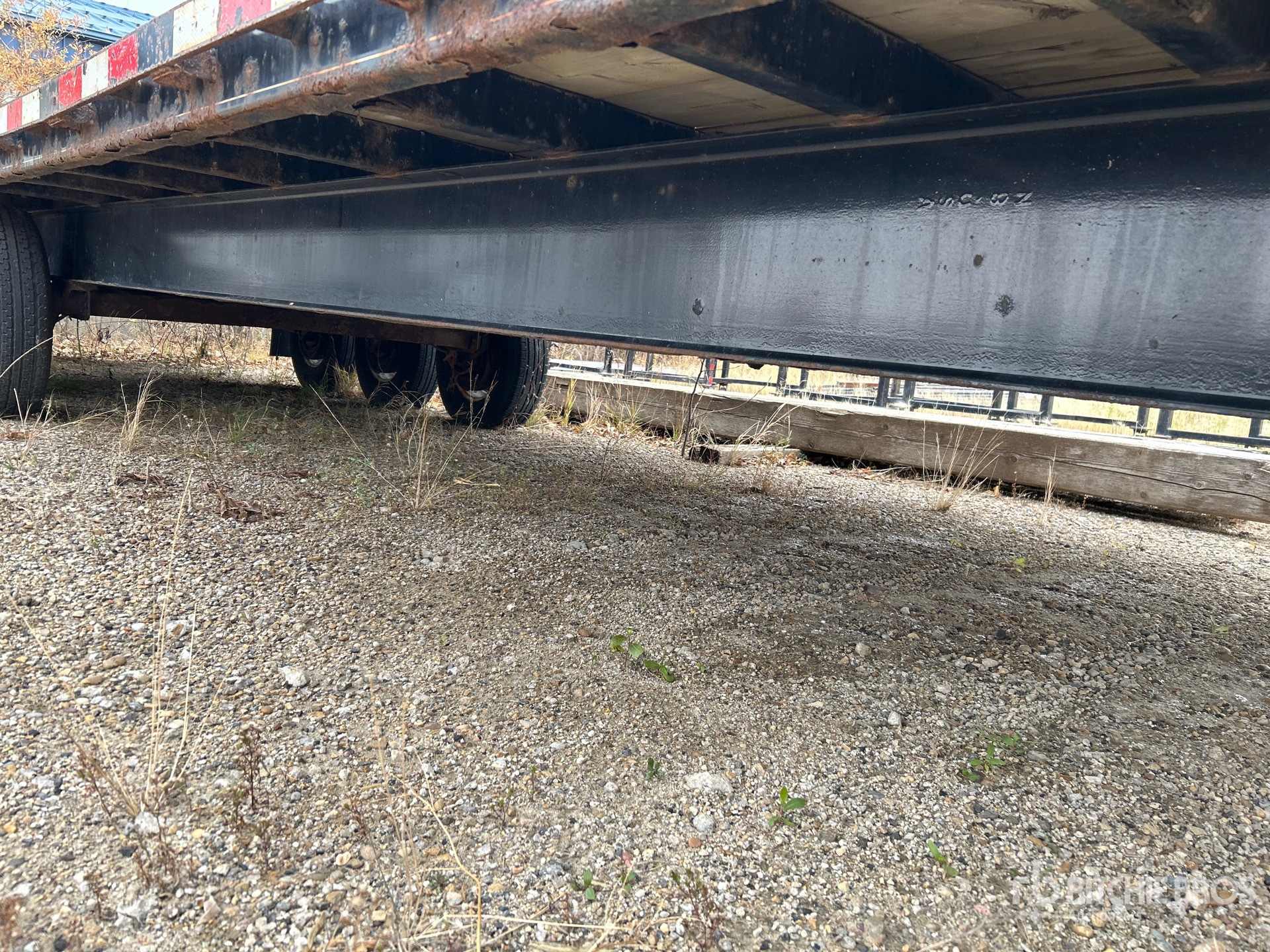 2013 Trailtech 21000 lb 24 ft Tri/A Gooseneck