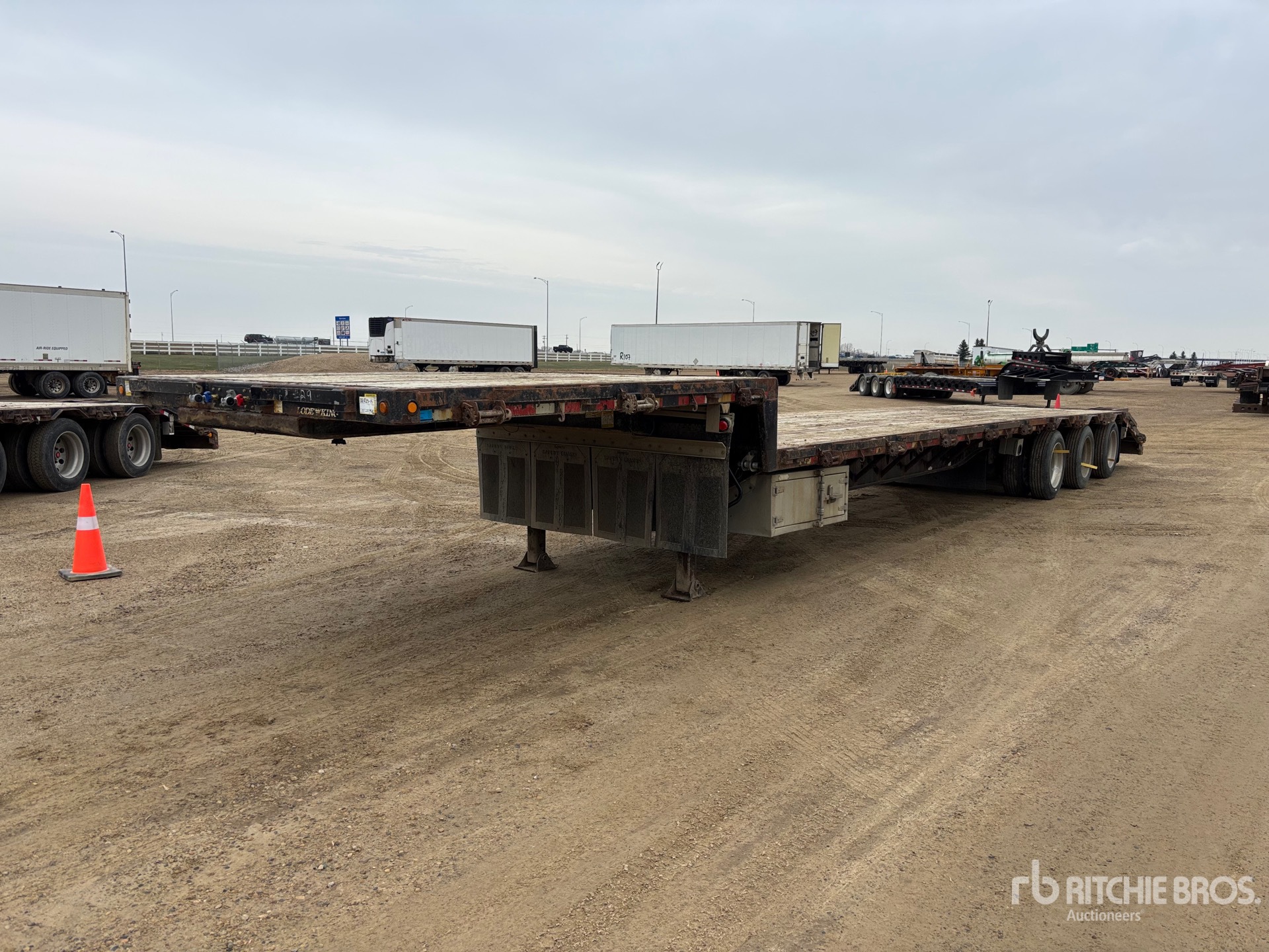 2016 Load King  Tri/A