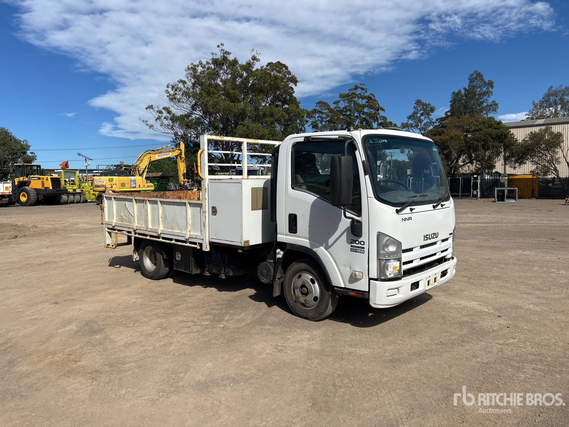 2009 Isuzu NNR200