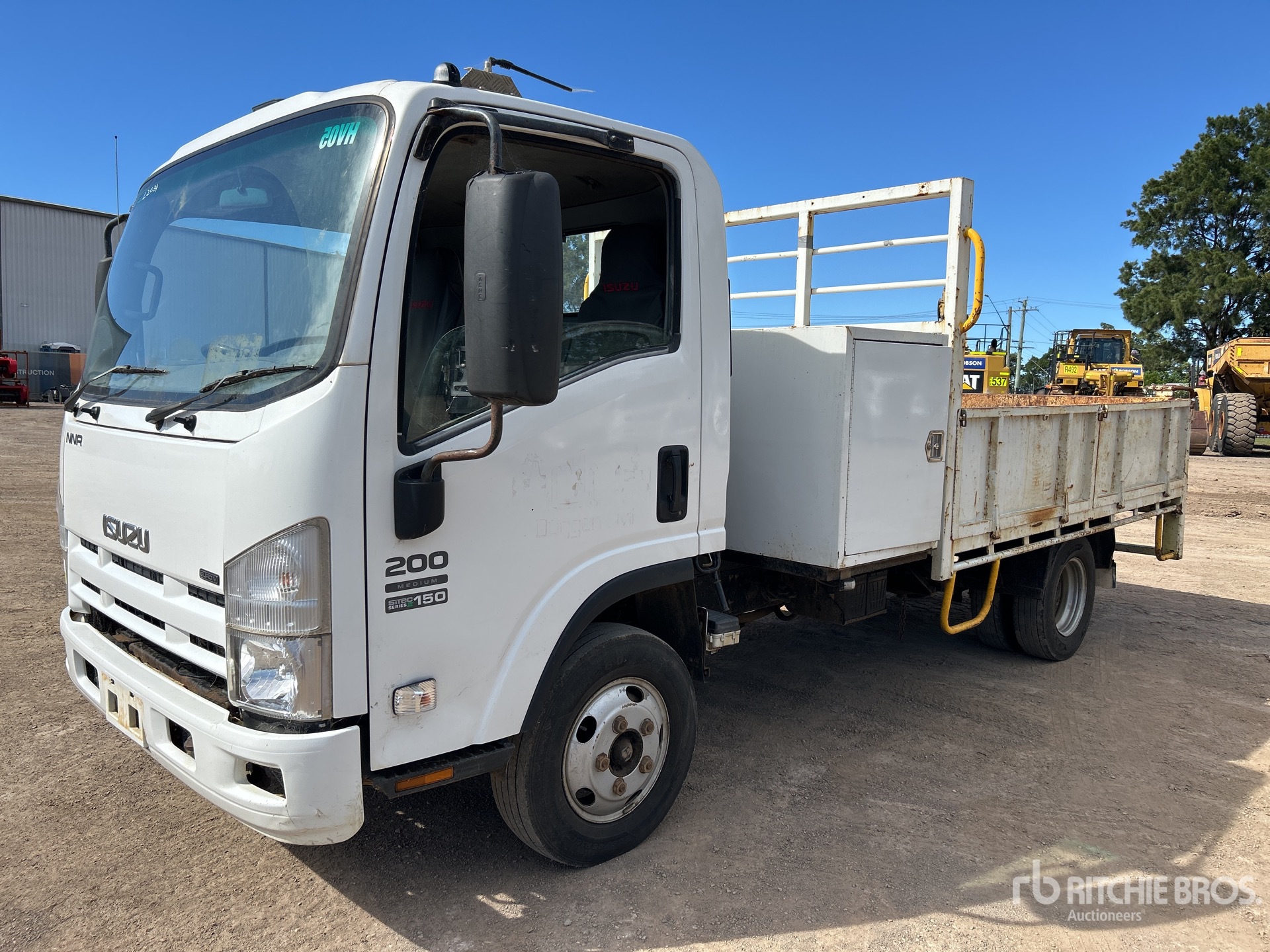 2009 Isuzu NNR200