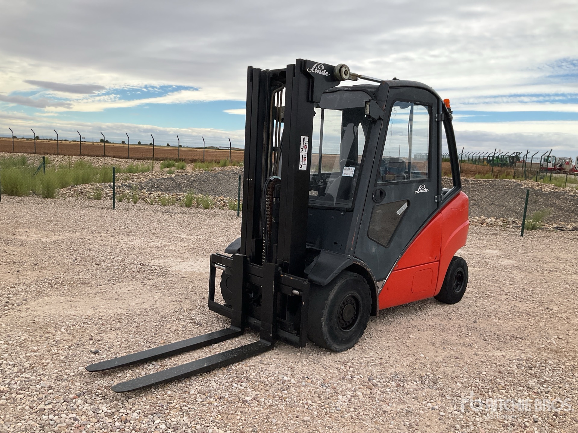 2011 Linde H30D