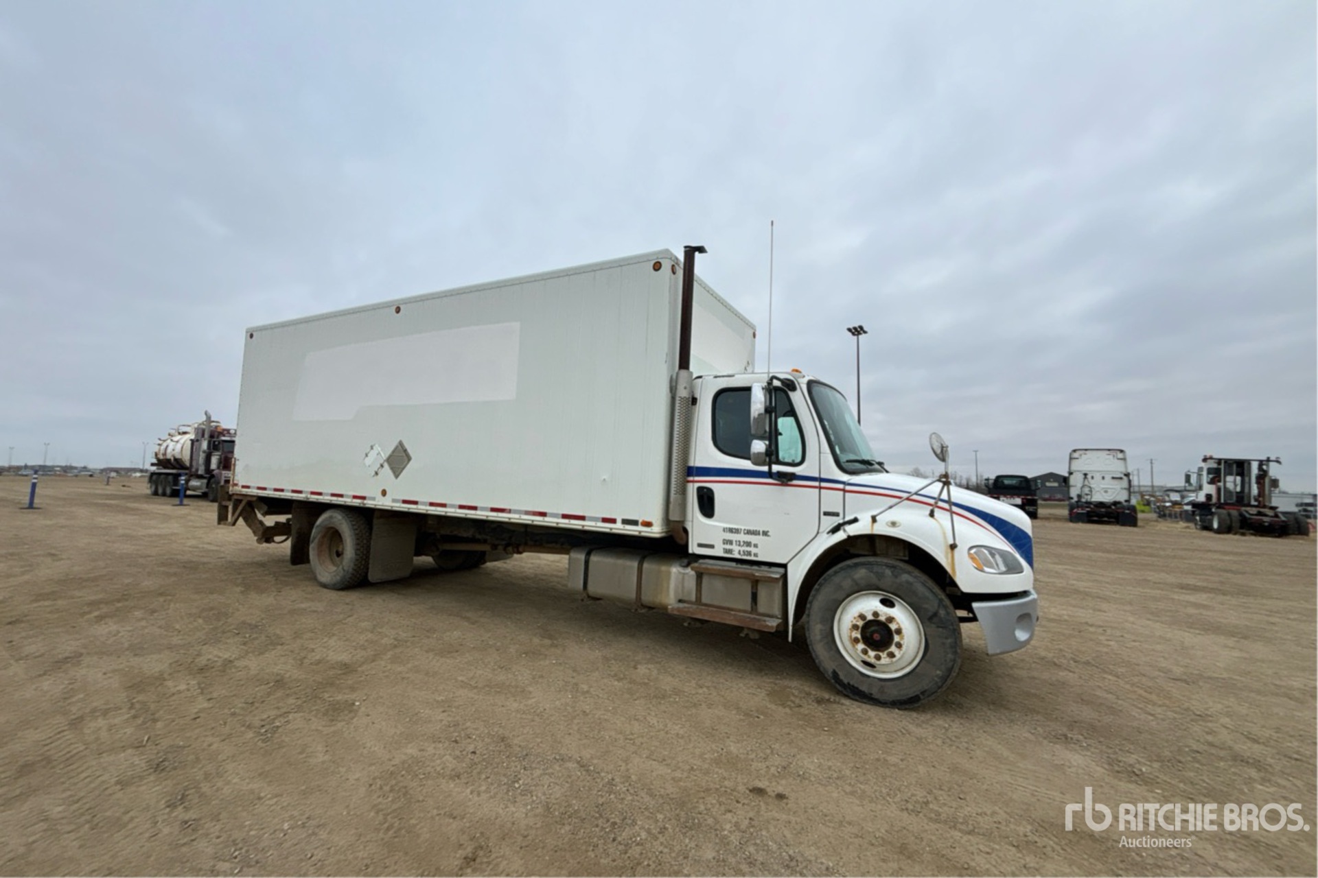 2006 Freightliner M2 106