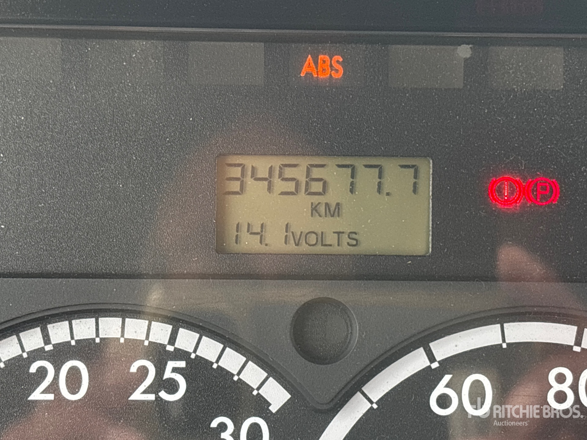 2006 Freightliner M2 106