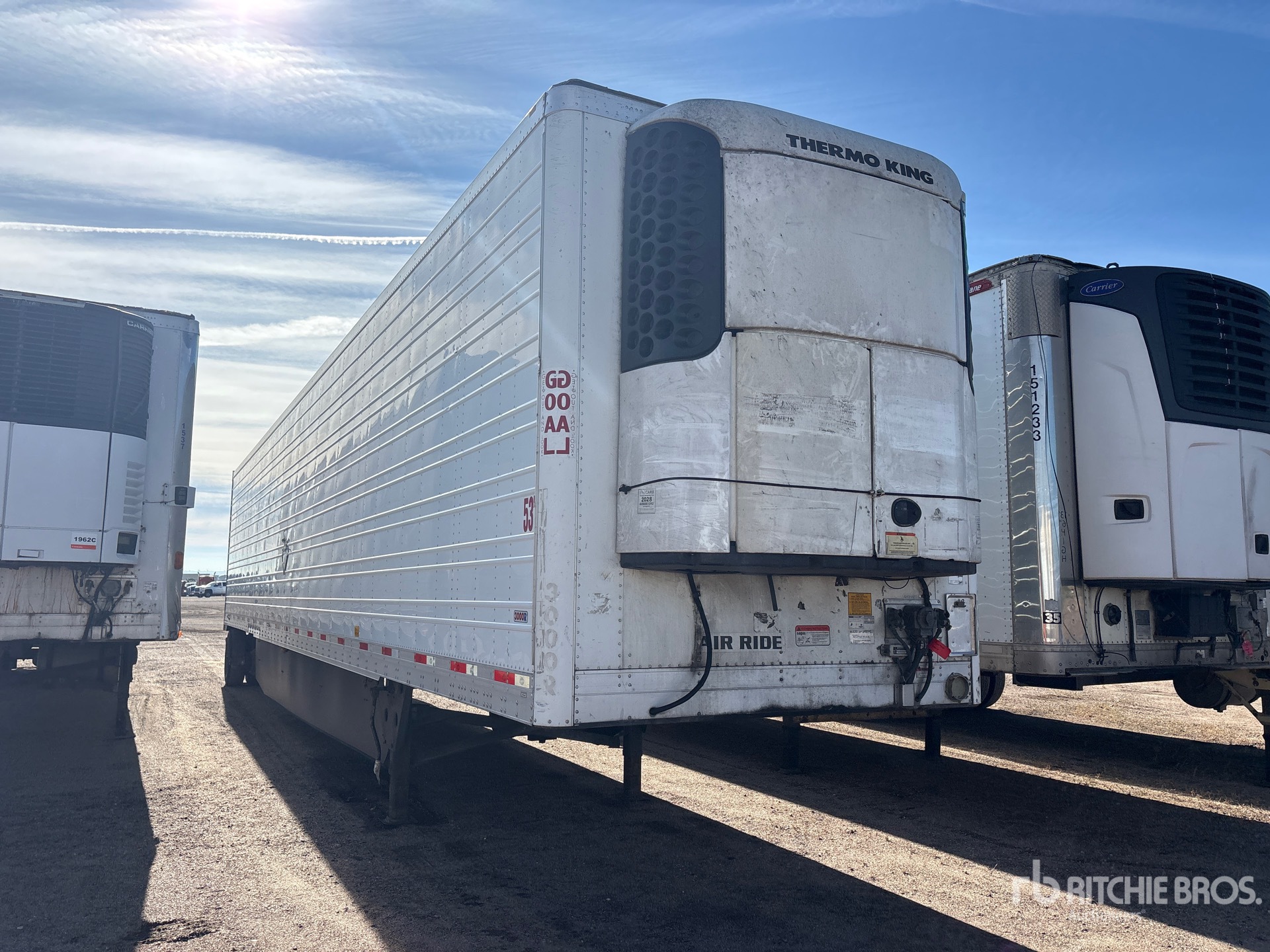 2018 Utility 53 ft x 102 in T/A Curtain Side