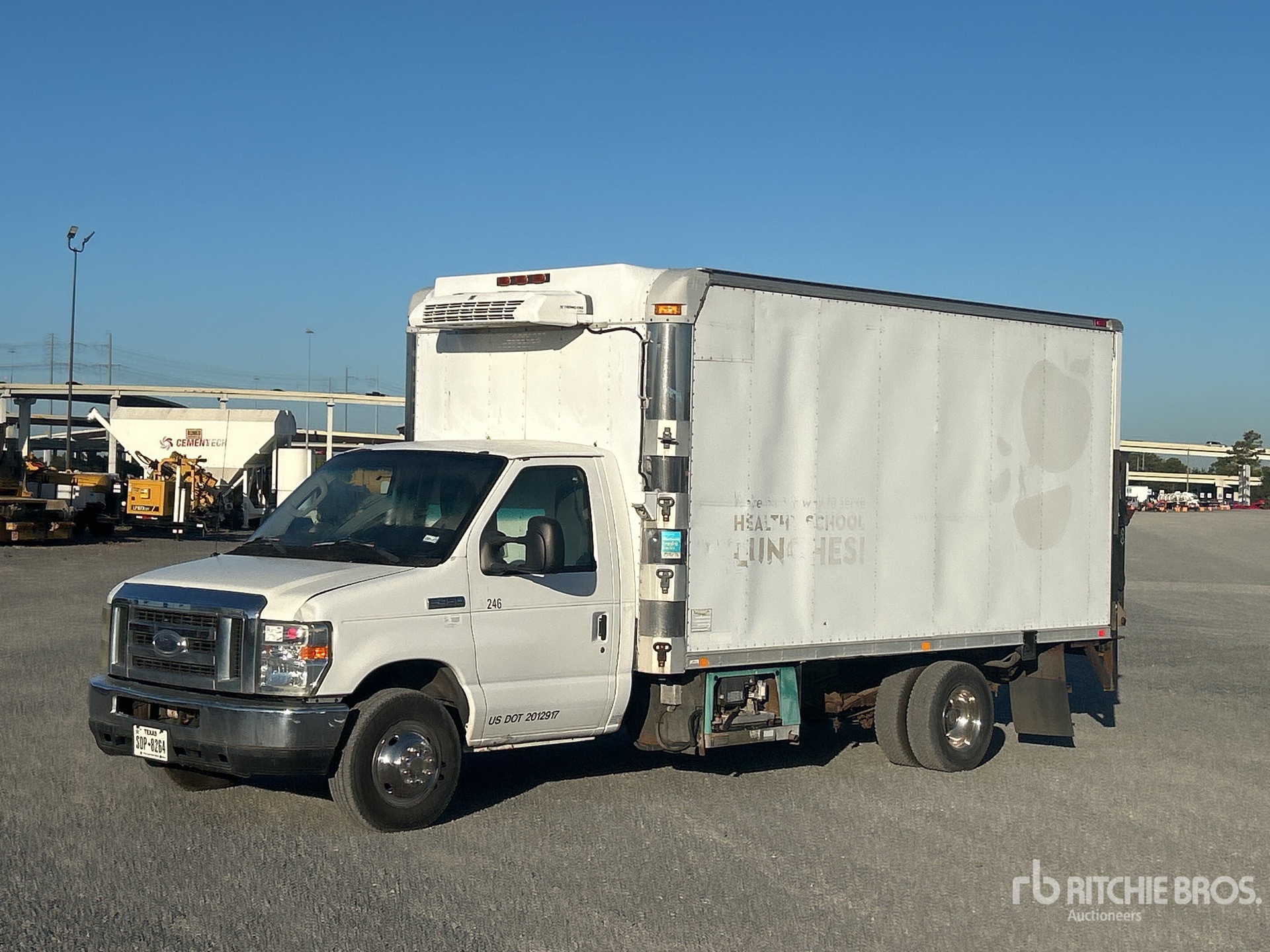 Photo of 2009 Ford E-450 ECONOLINE