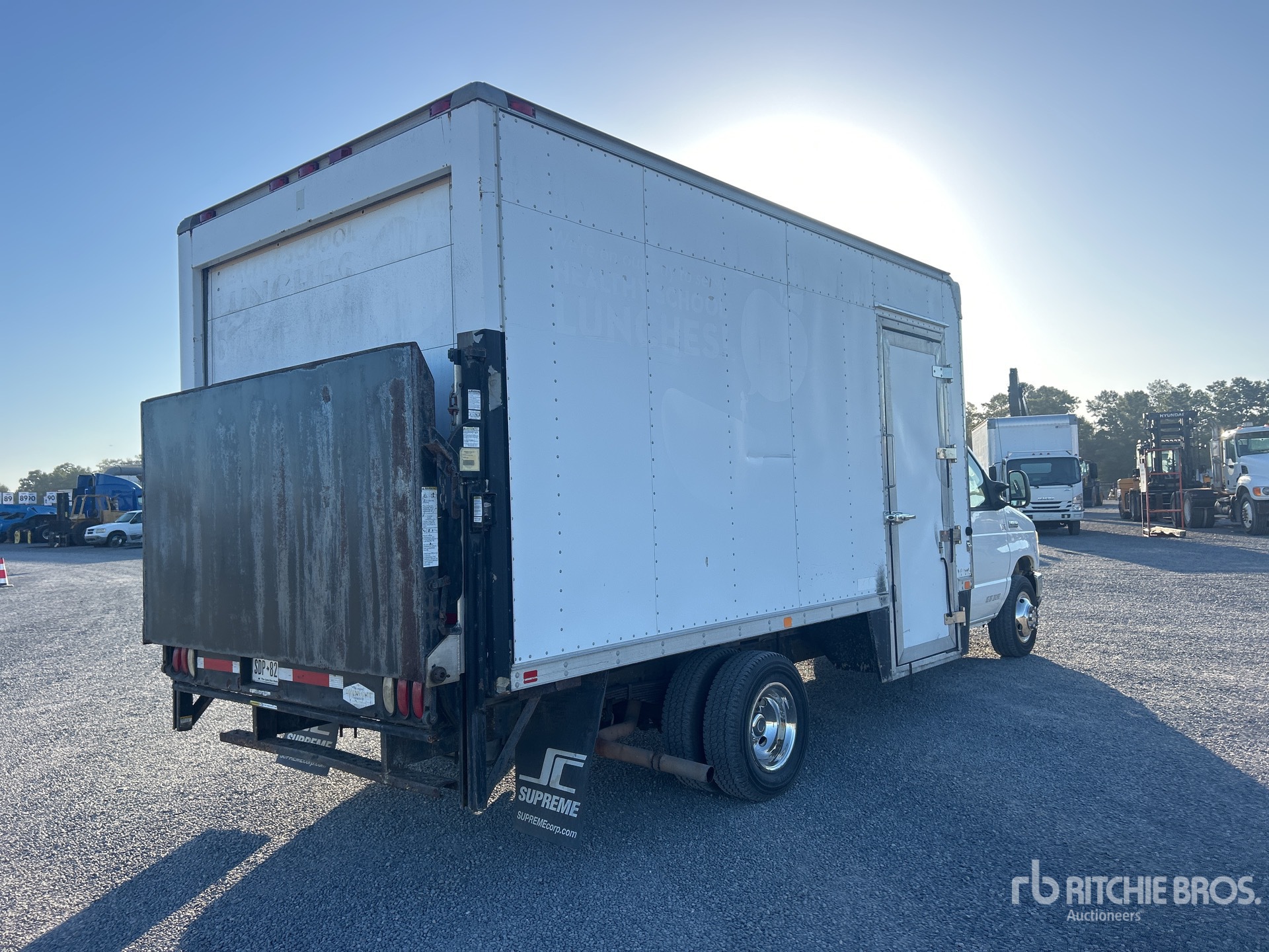 2009 Ford E-450 ECONOLINE