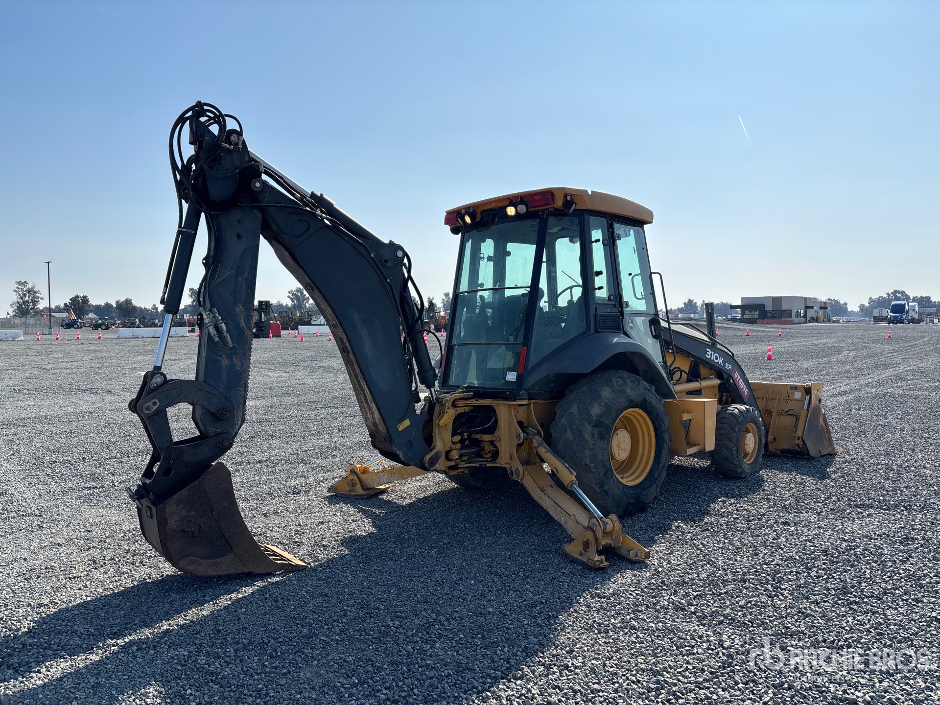 2015 John Deere 310L EP