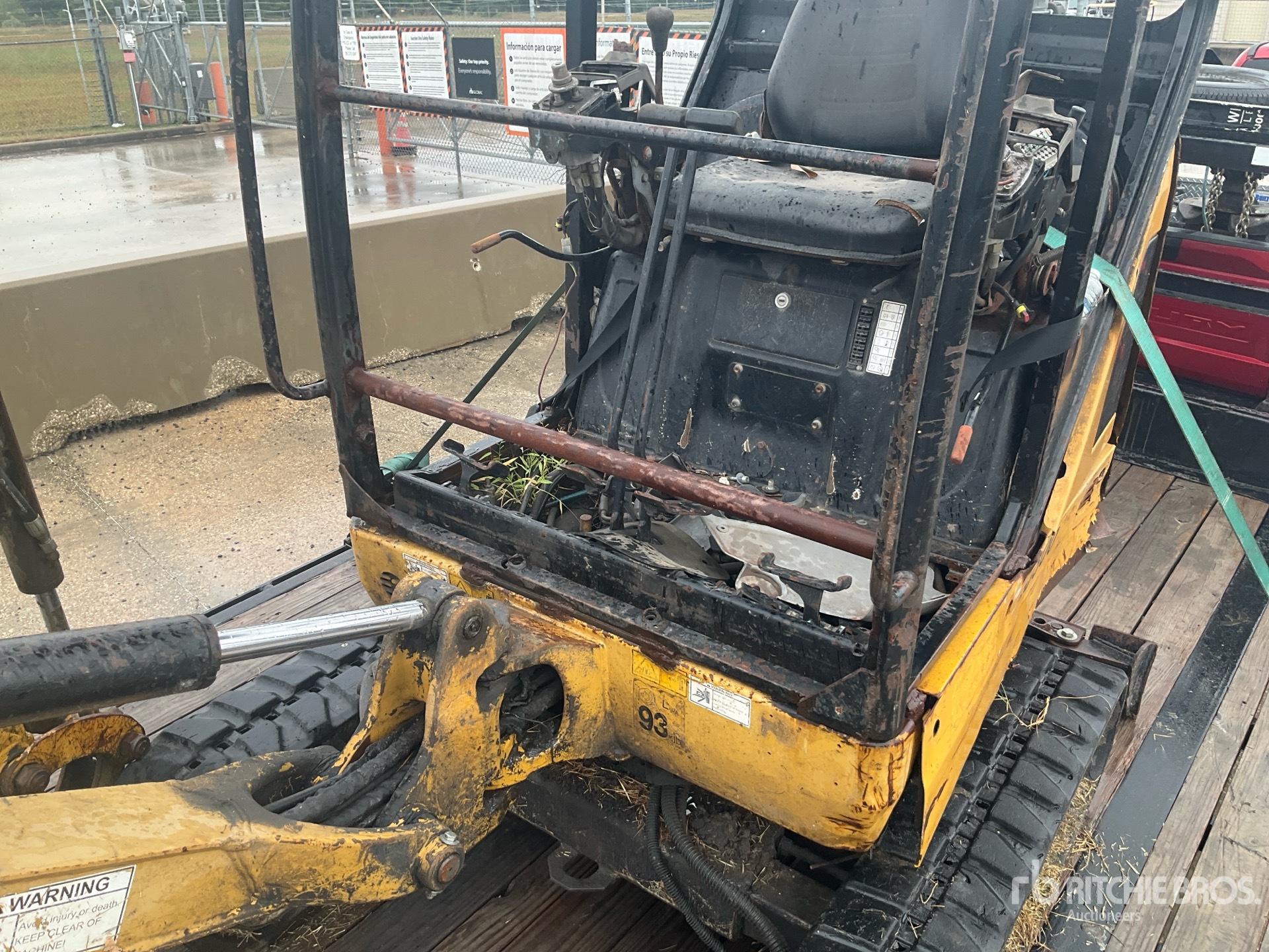 Caterpillar QUANTITY OF (2) (INOPERABLE)