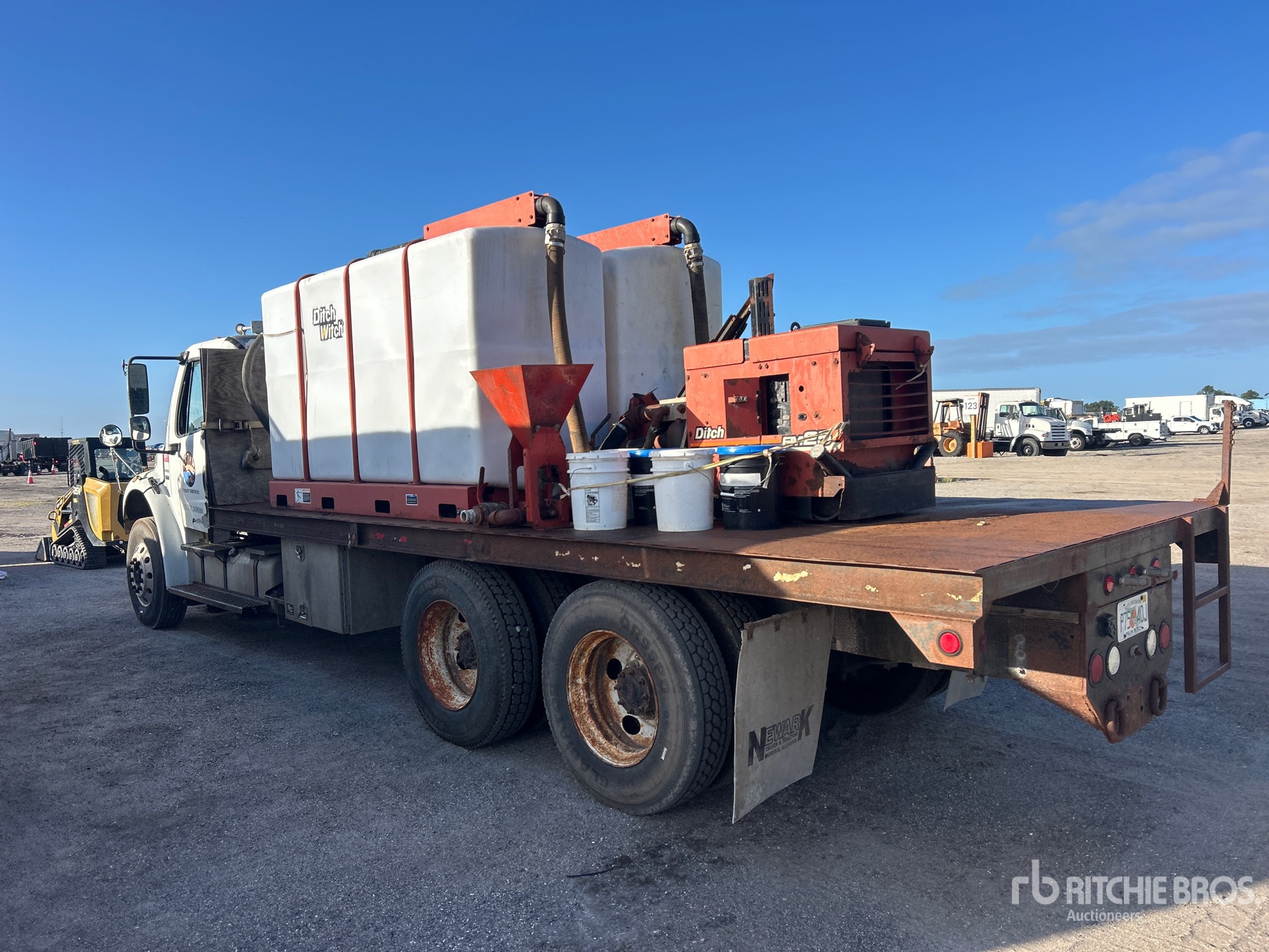 2006 Freightliner M2 106