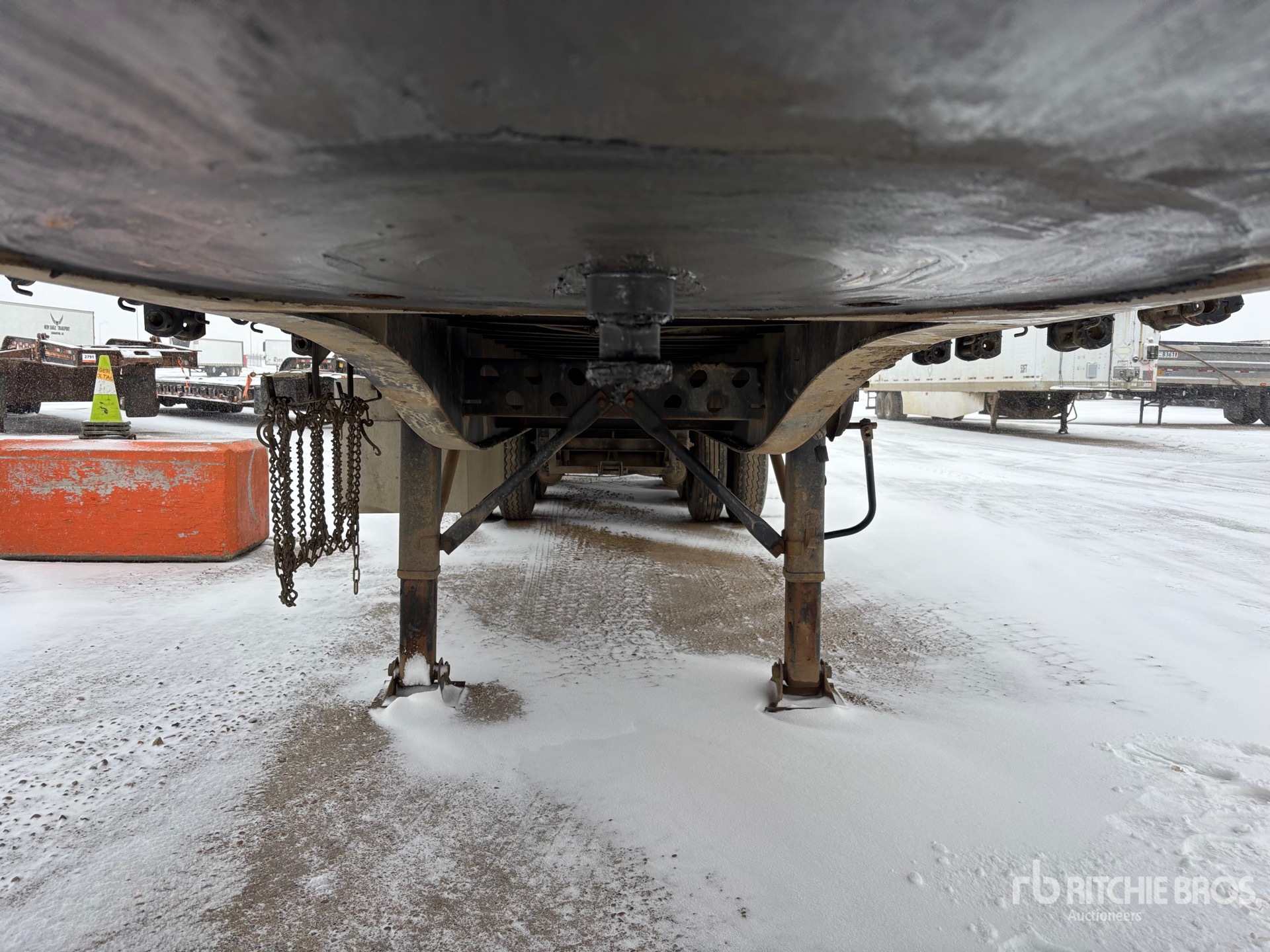 2021 Renn 32 ft Super B-Train Lead