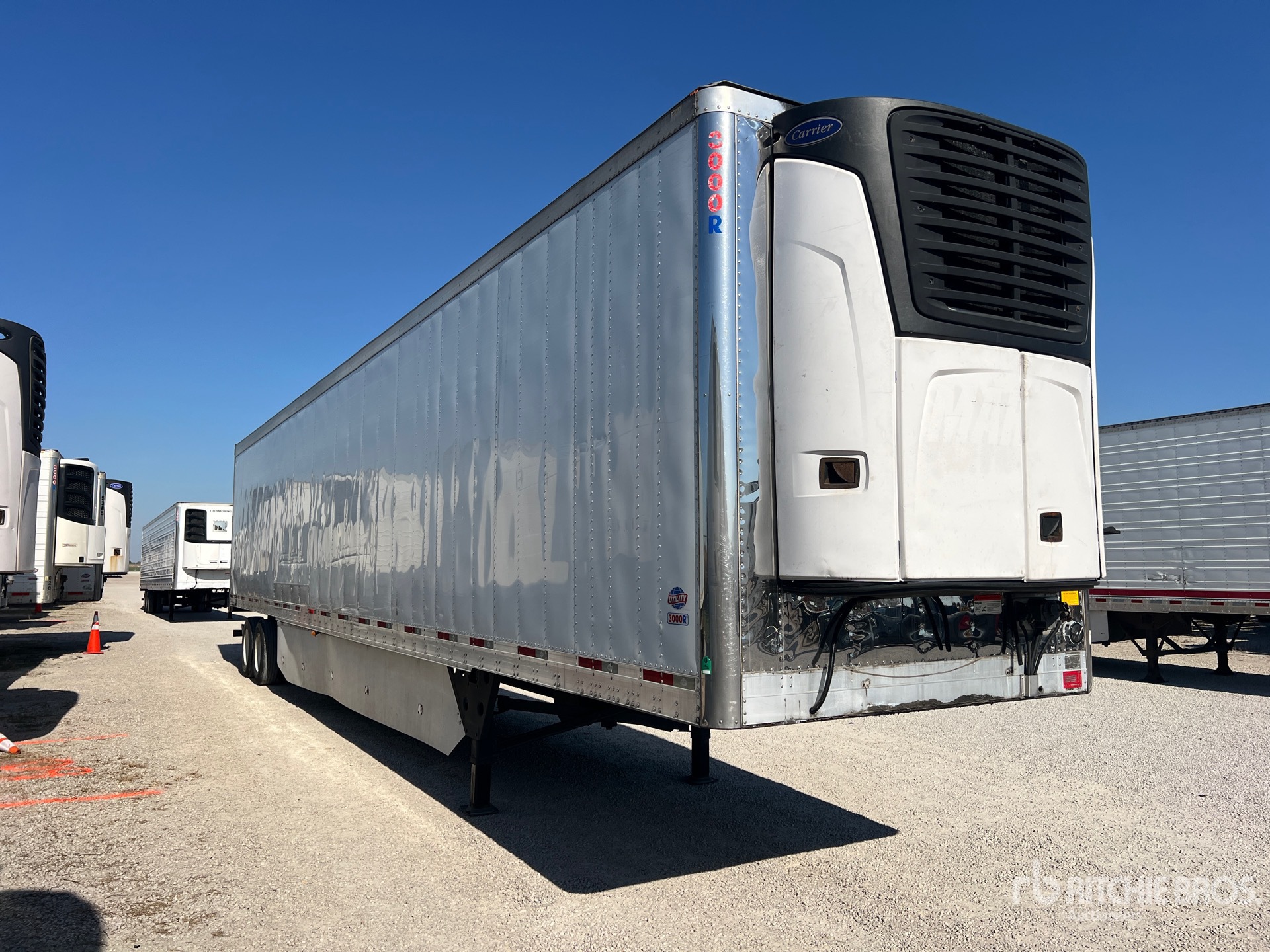 2015 Utility 53 FT T/A