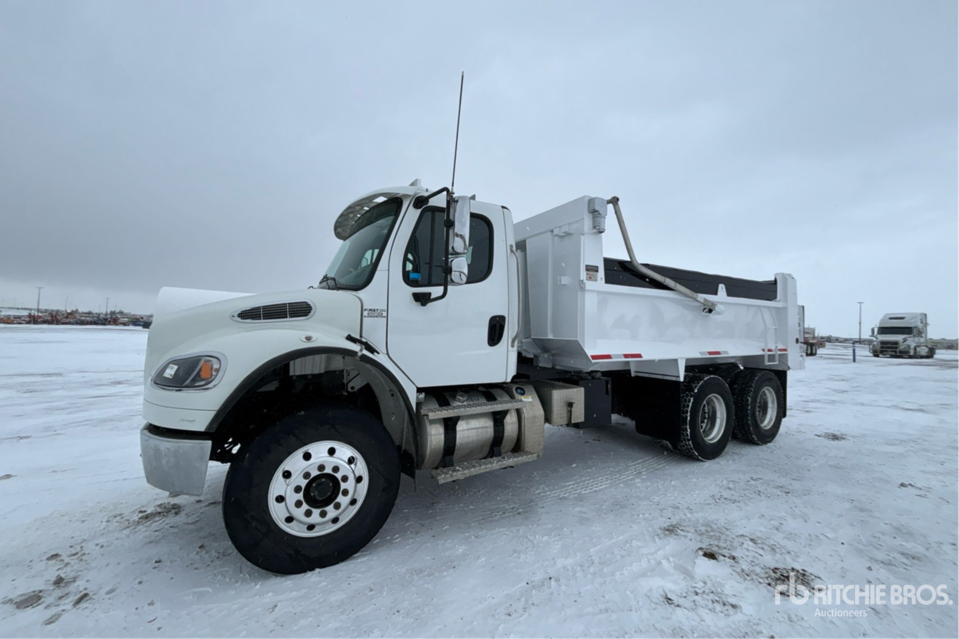 2022 Freightliner M2 106