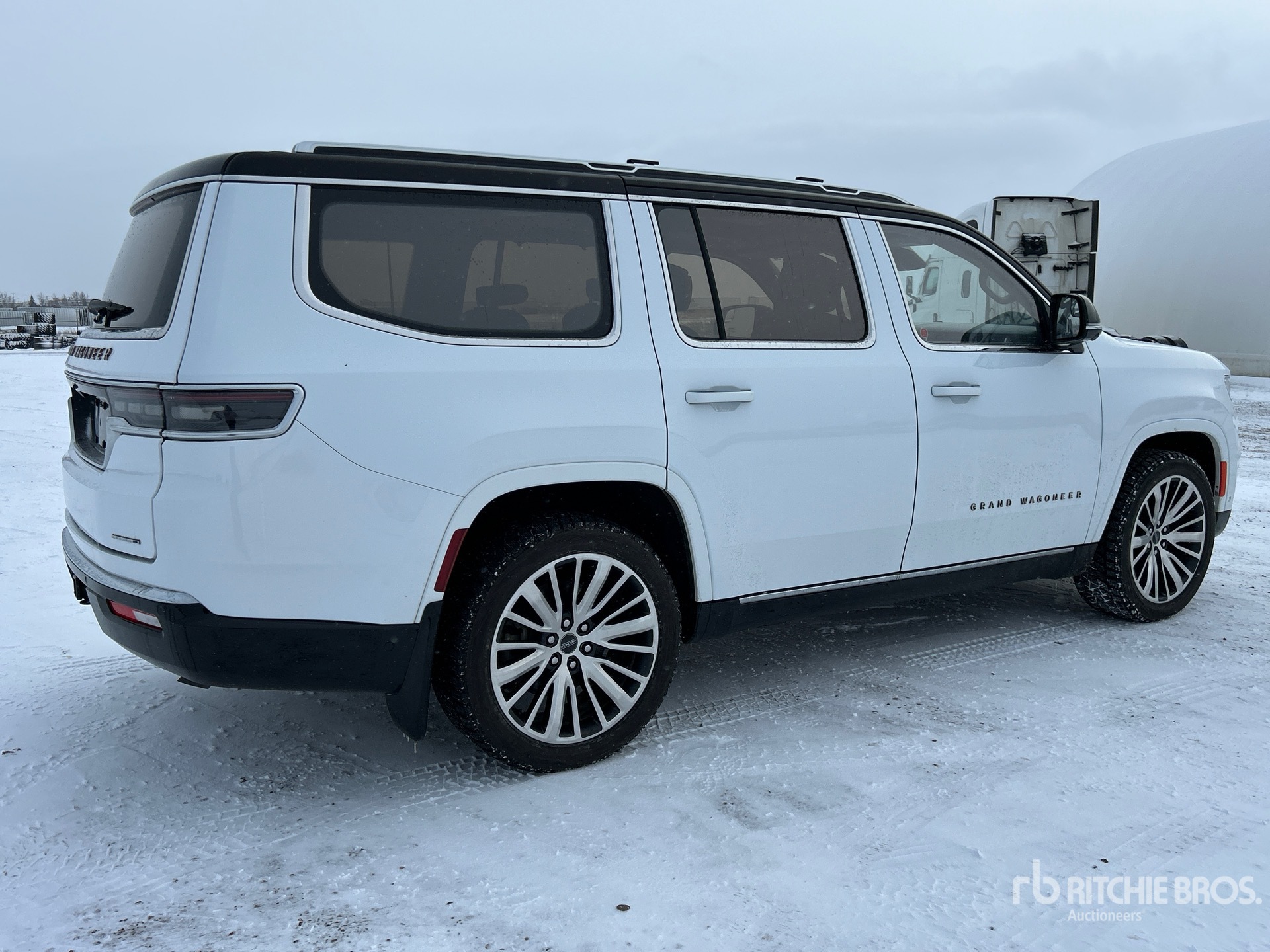 2023 Jeep GRAND WAGONEER