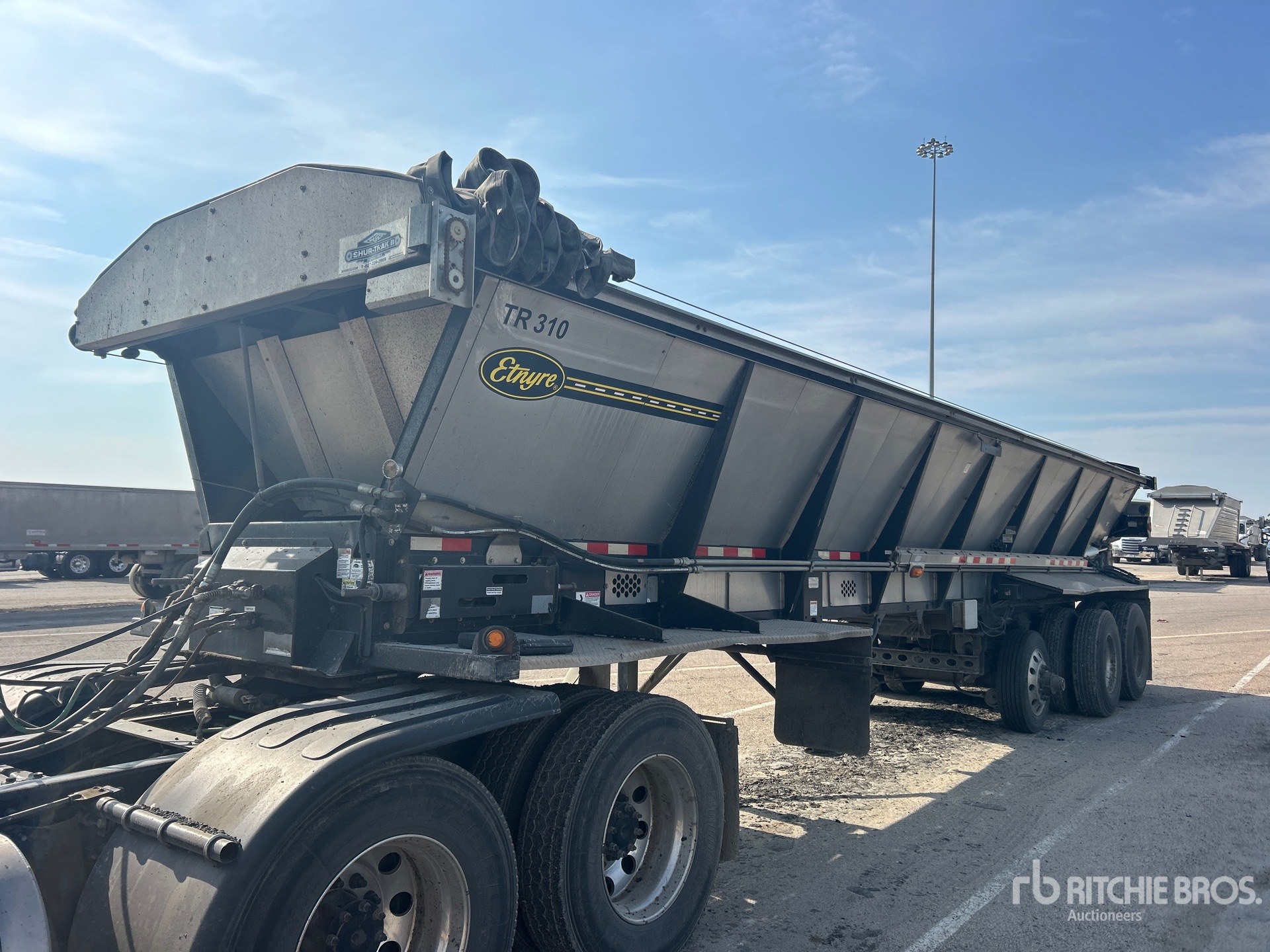 2020 Etnyre 36 ft Tri/A
