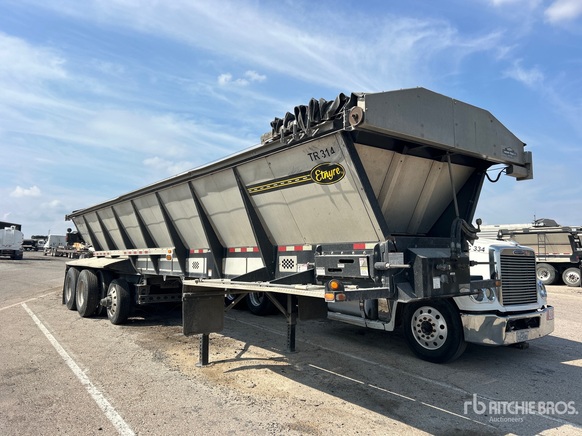 2020 Etnyre 36 ft Tri/A
