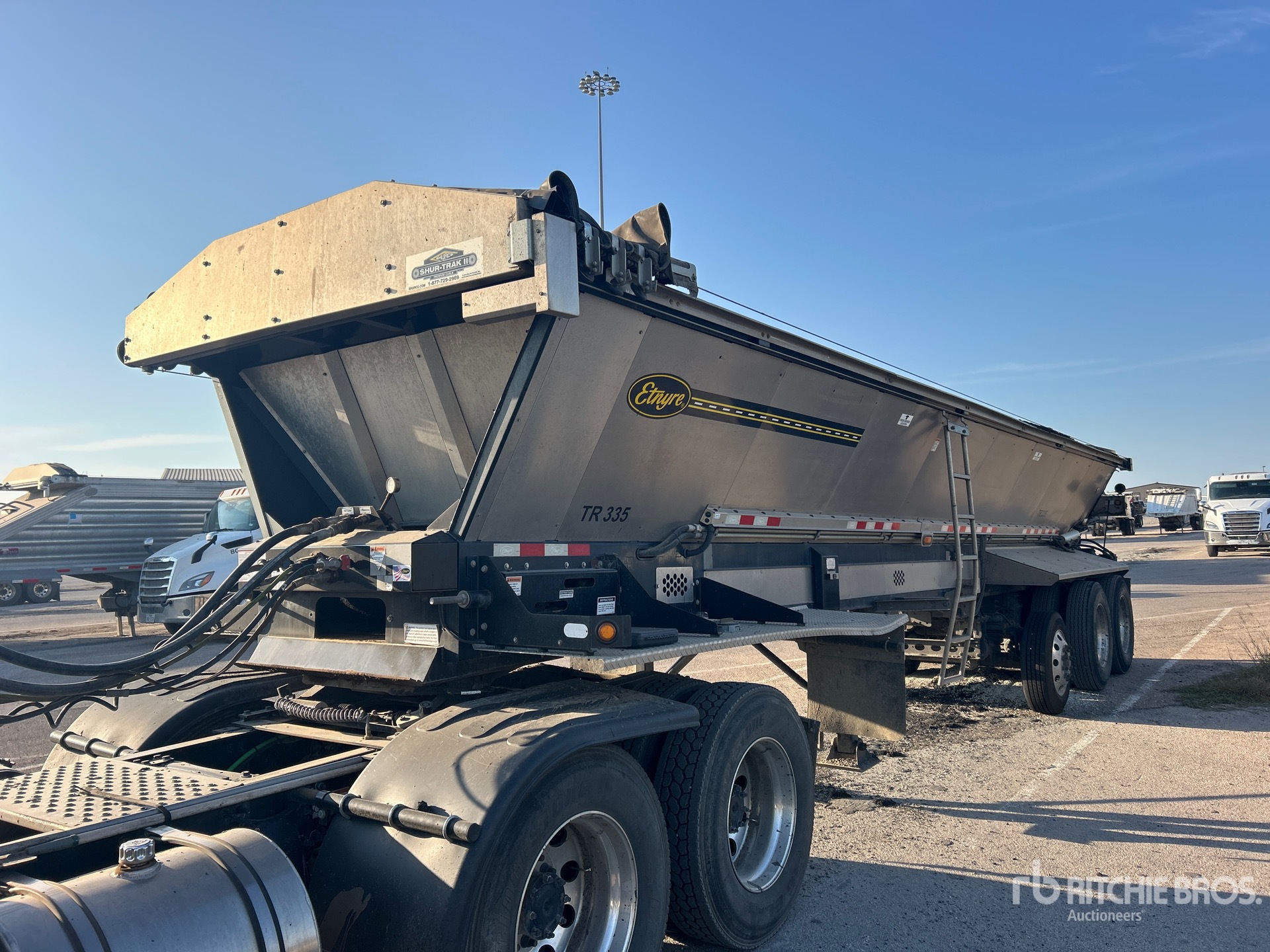2024 Etnyre 36 ft Tri/A