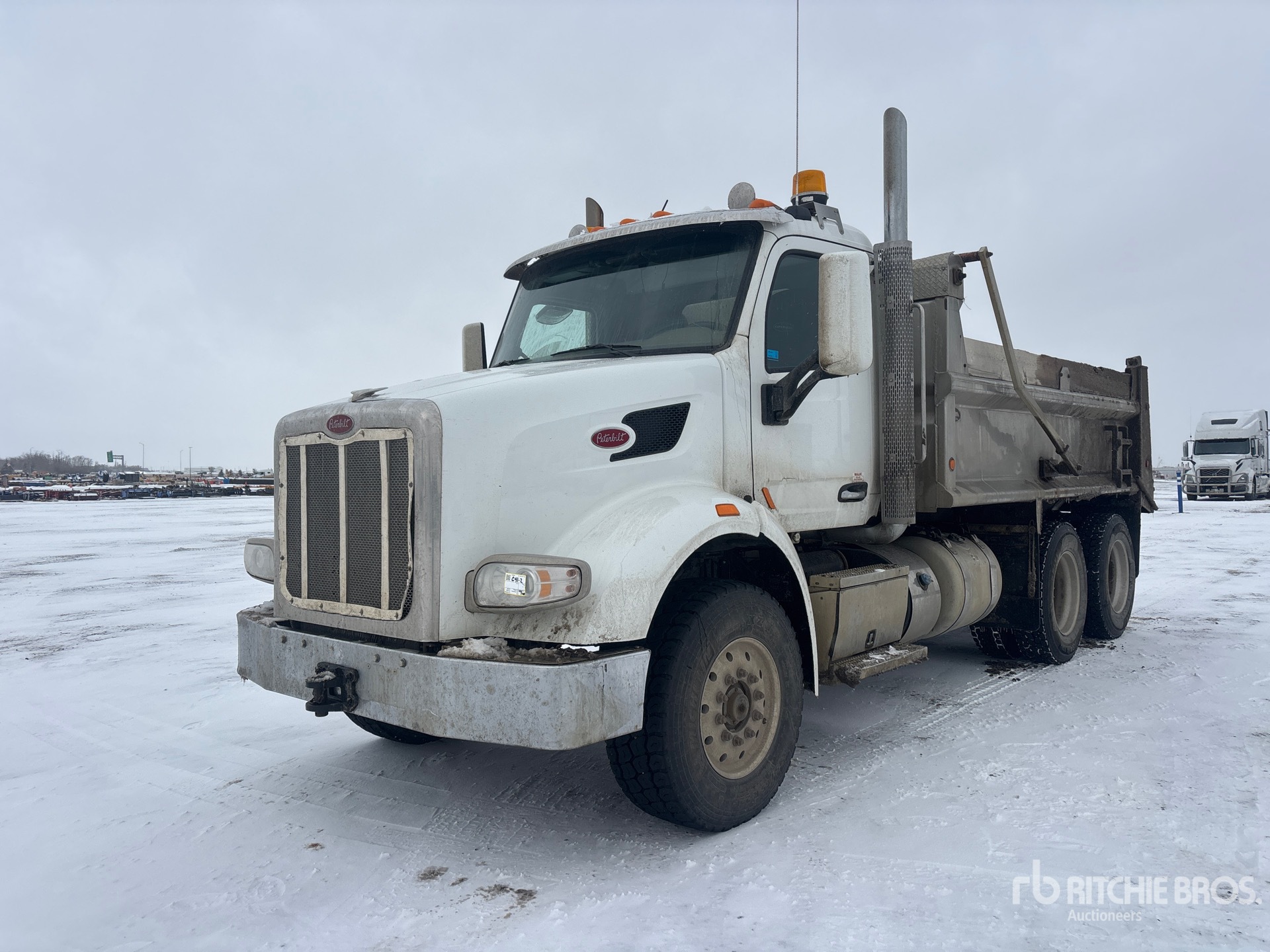 2015 Peterbilt 377