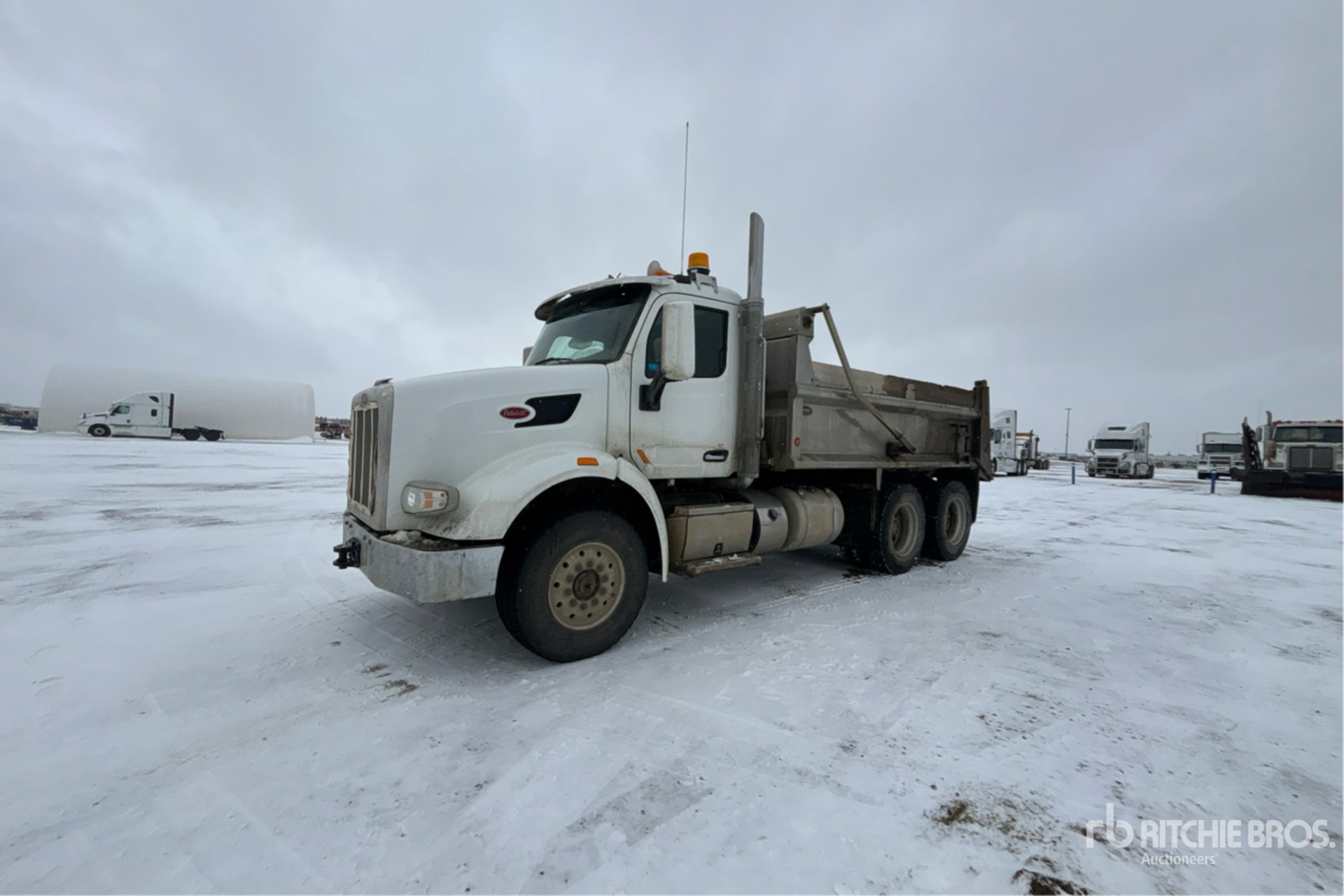 2015 Peterbilt 377