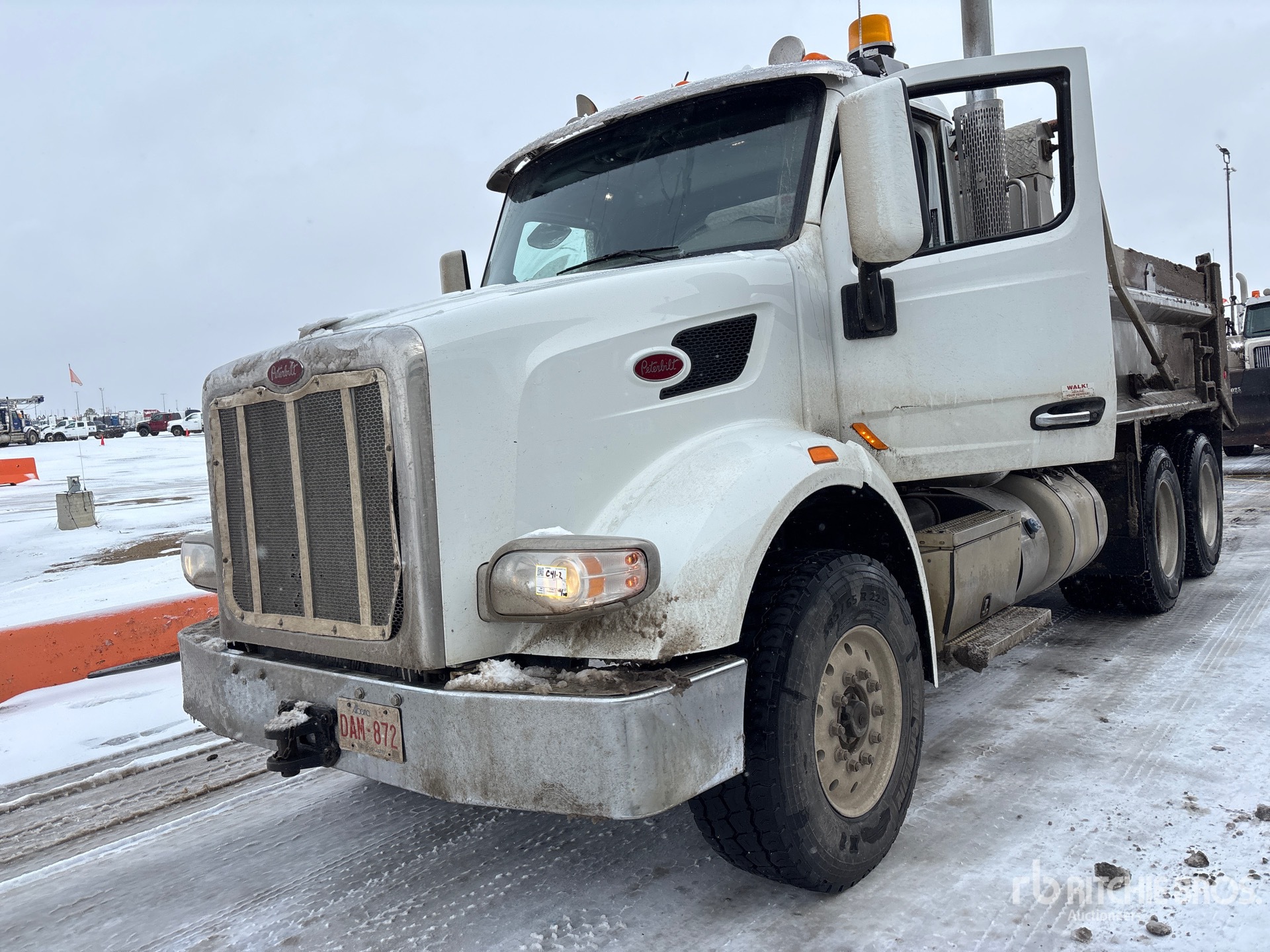 2015 Peterbilt 377