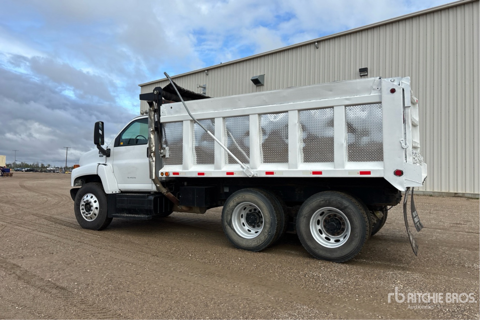 2004 GMC C8500