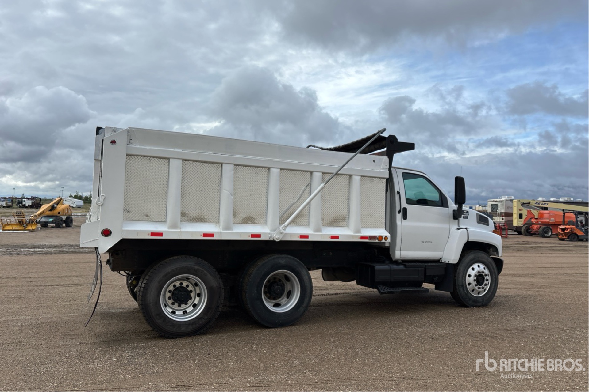 2004 GMC C8500