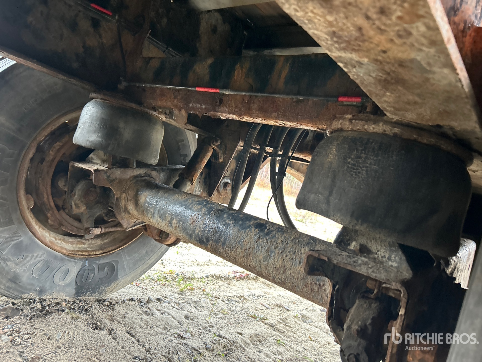 2006 Load King 48 ft Tri/A