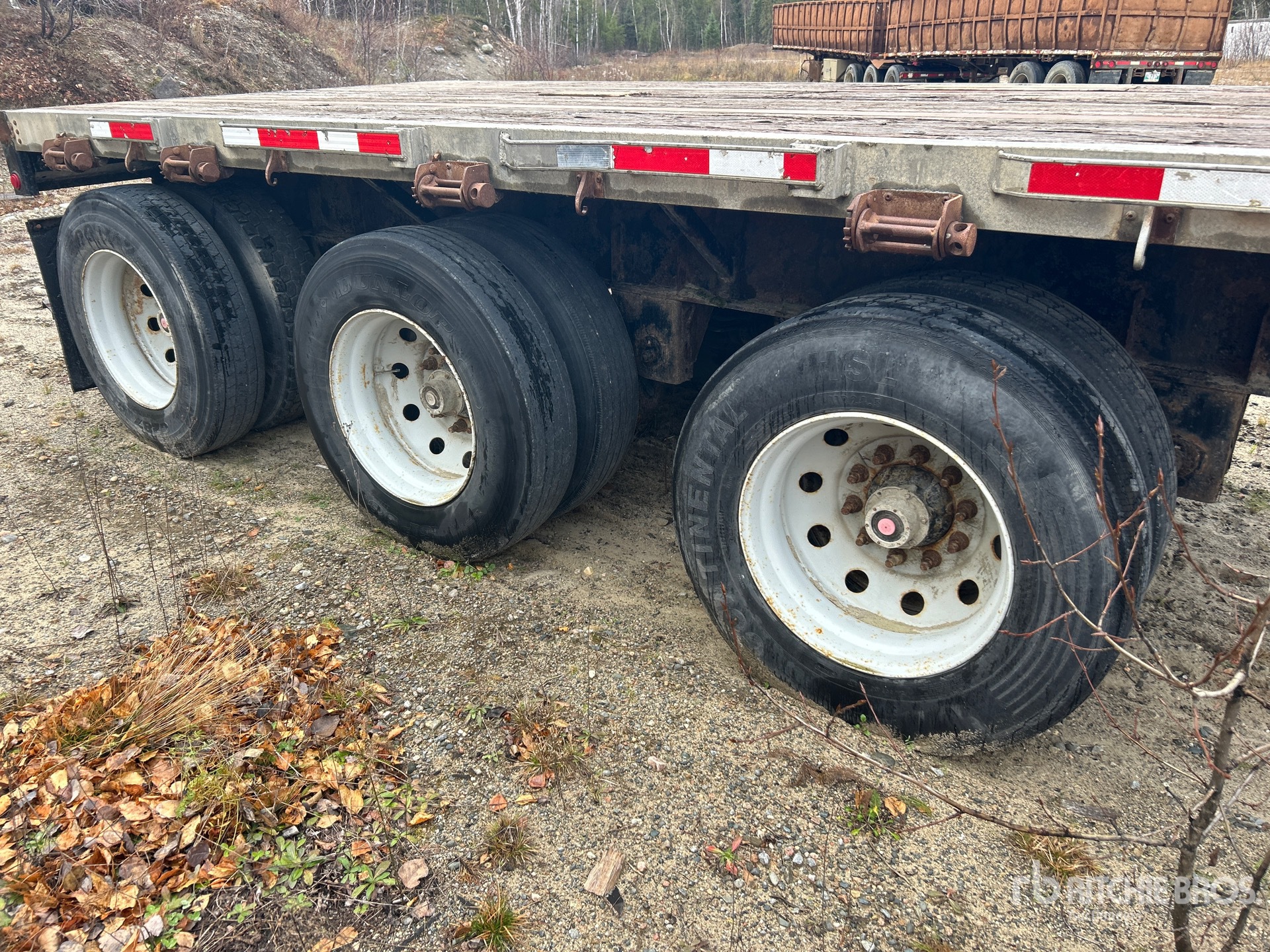 2006 Load King 48 ft Tri/A
