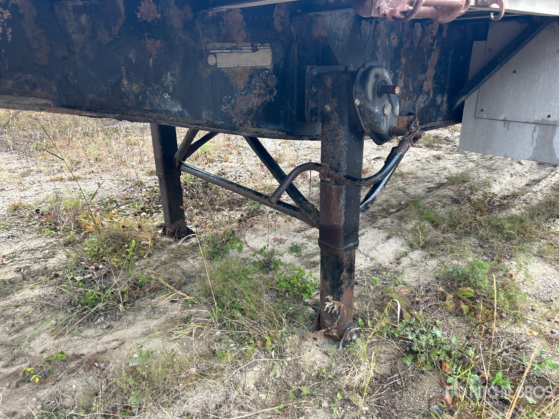 2006 Load King 48 ft Tri/A