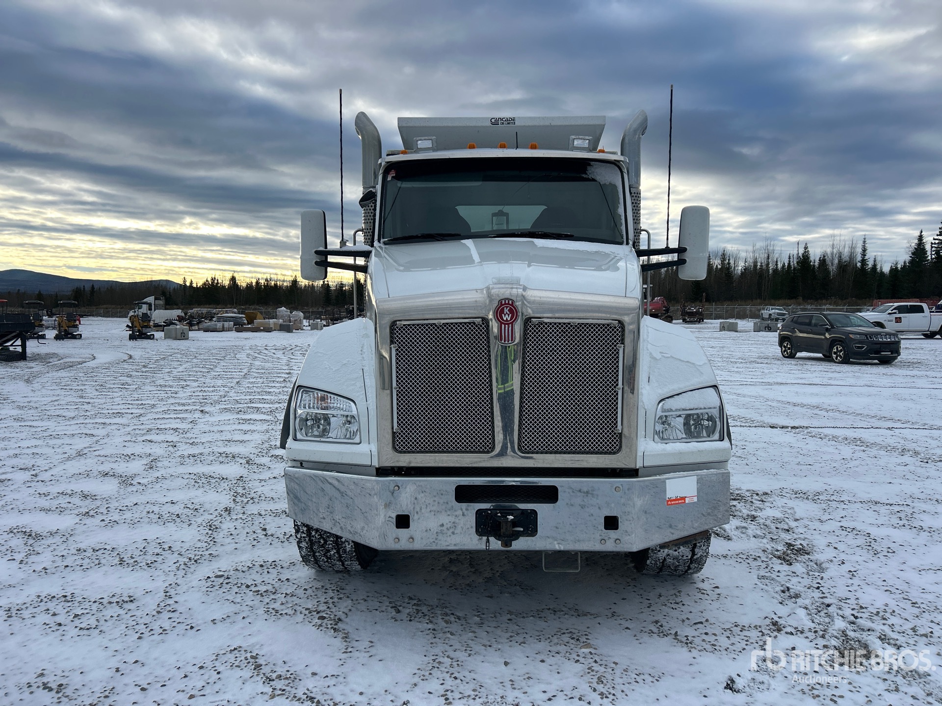 2023 Kenworth T880