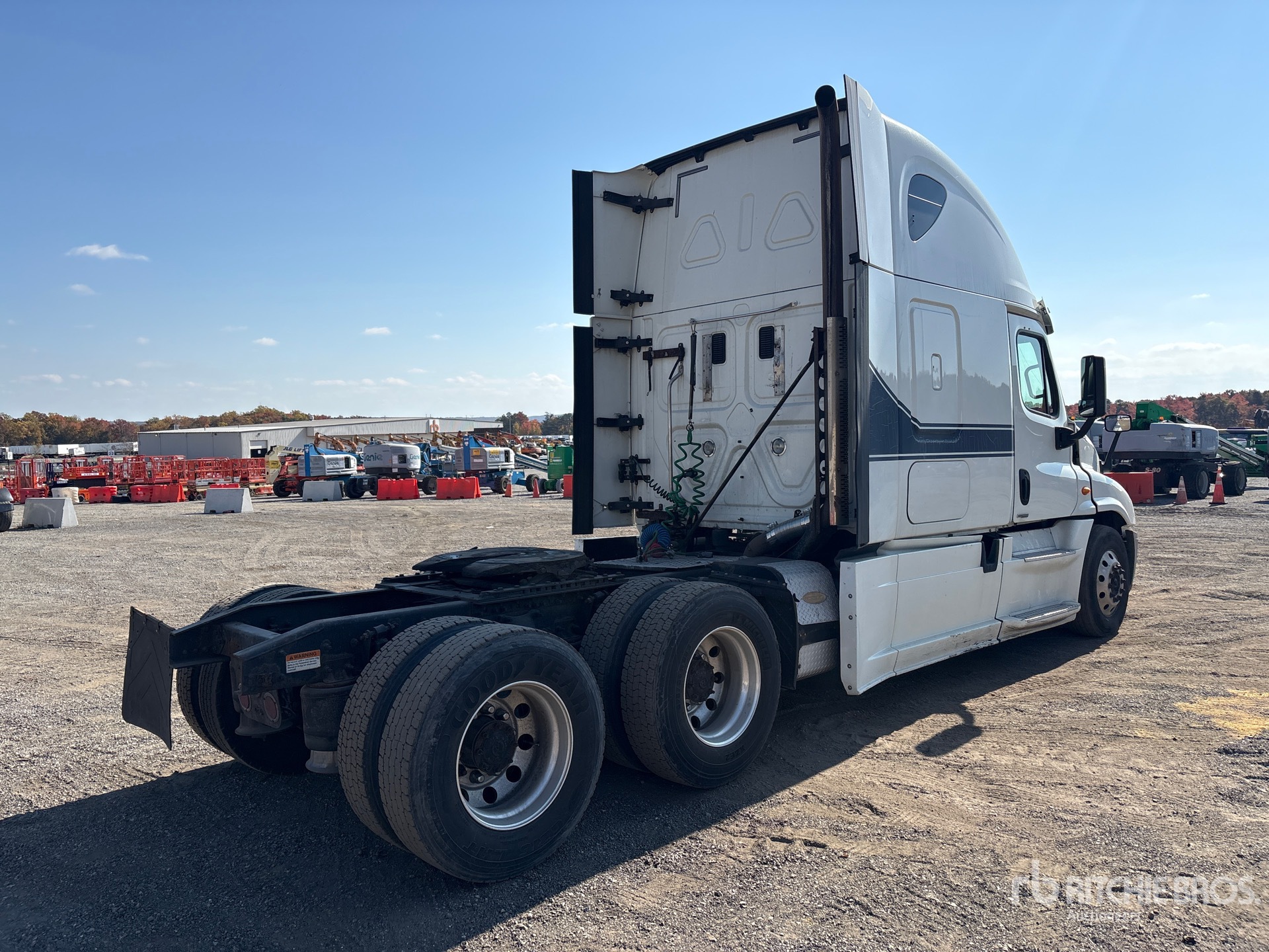 2015 Freightliner CASCADIA 125